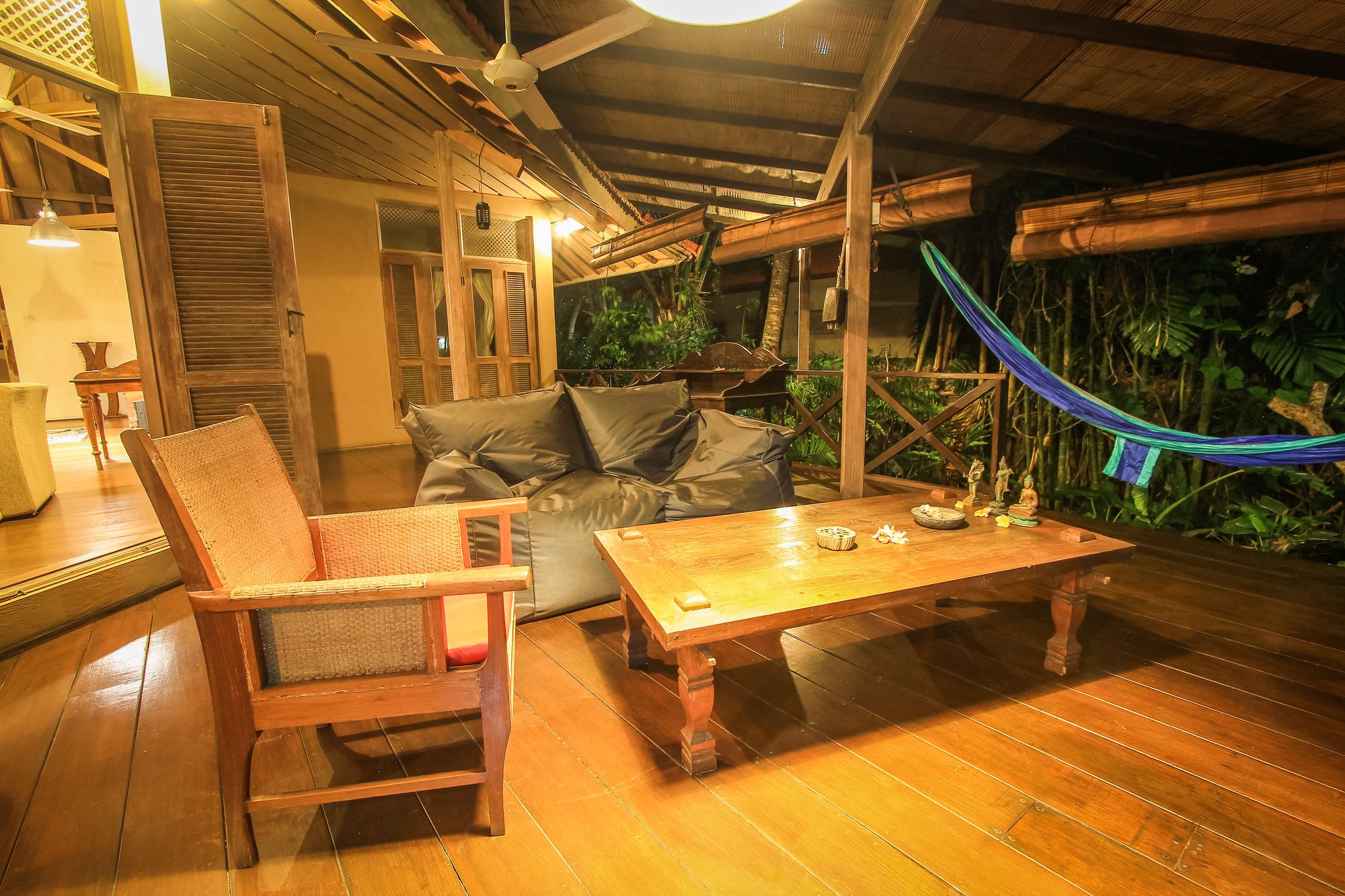 Rumah Nyaman Villa