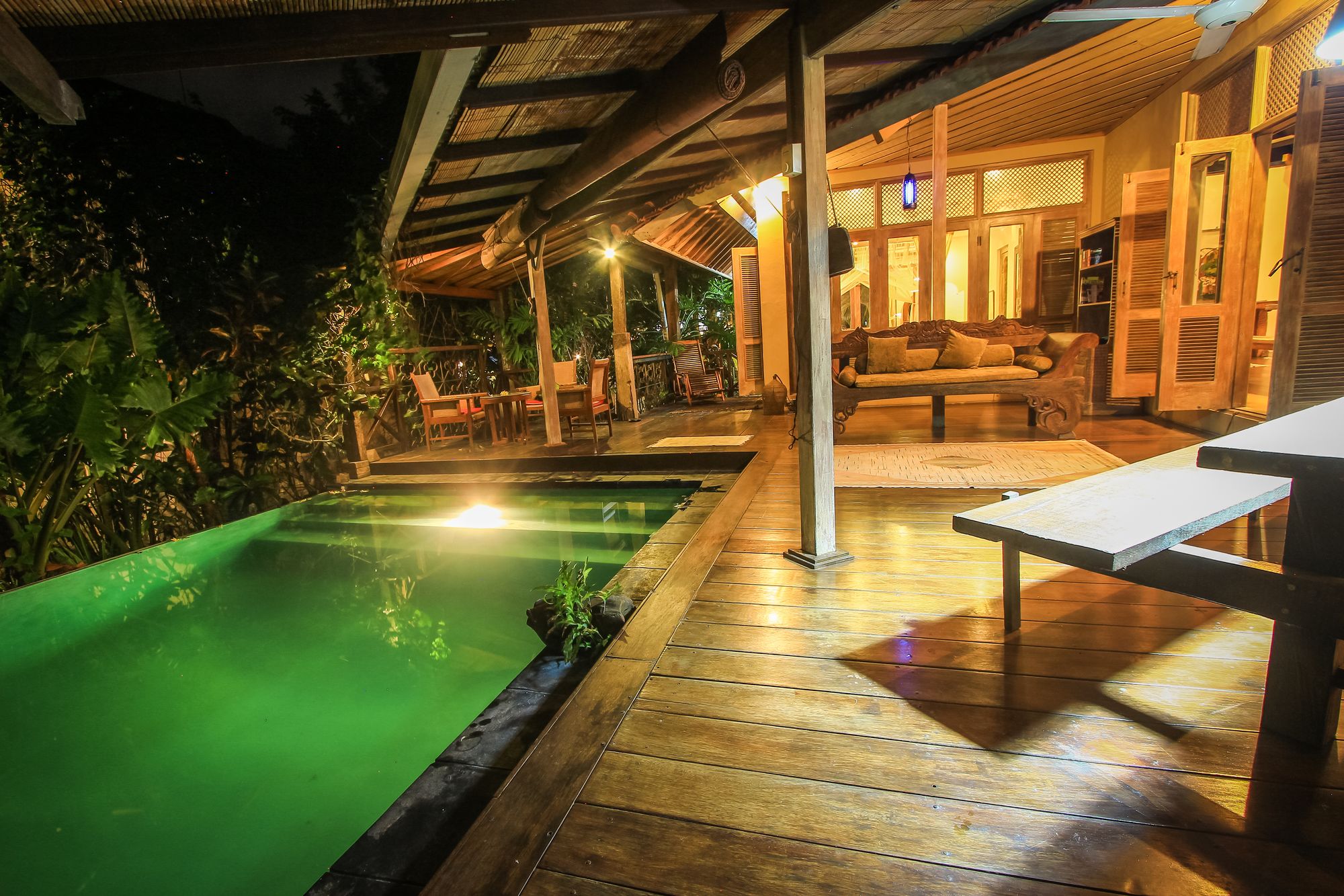 Rumah Nyaman Villa