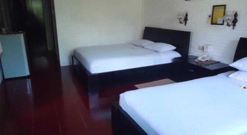 Sri Bungalows