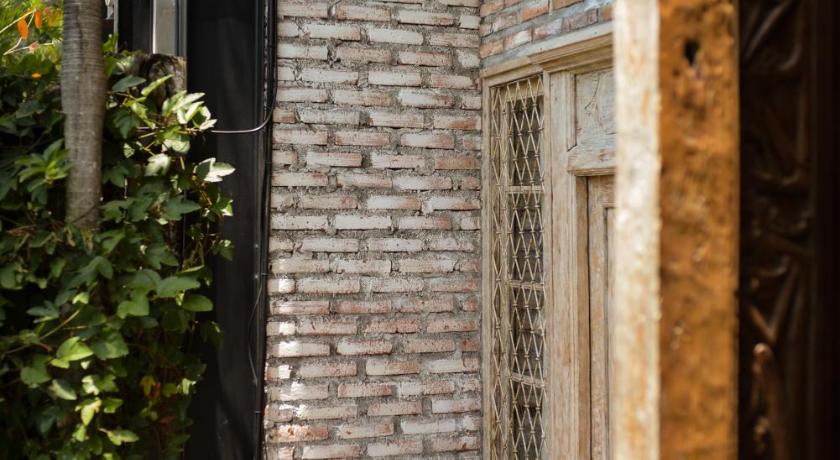 Taman Nauli Bed & Breakfast