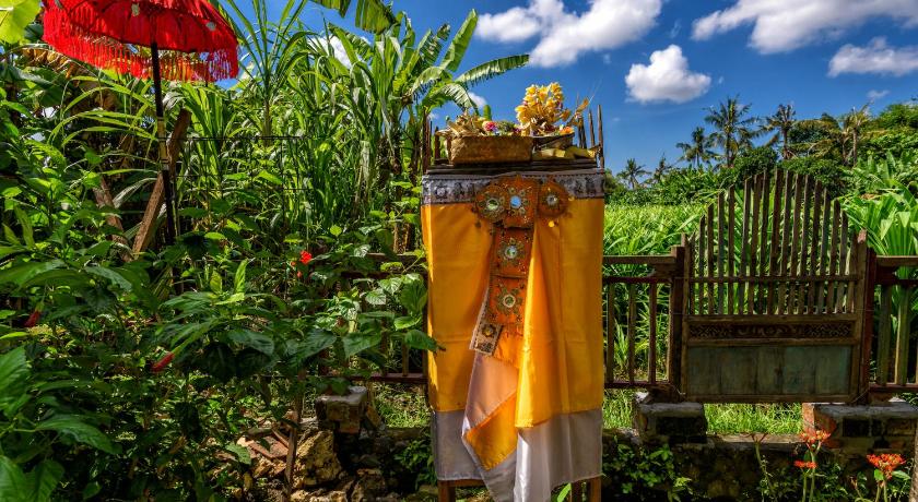 Taman Nauli Bed & Breakfast