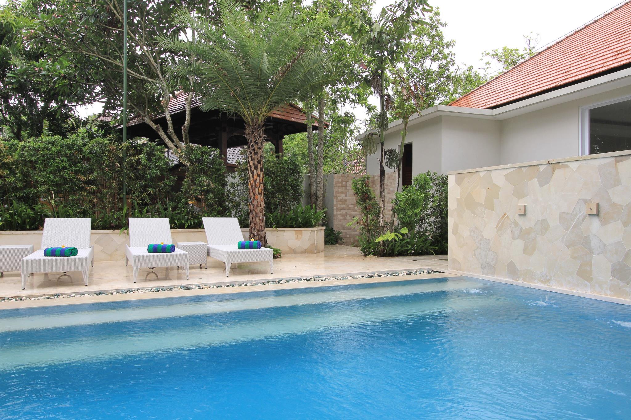 Tapa Tepi Kali Hotel