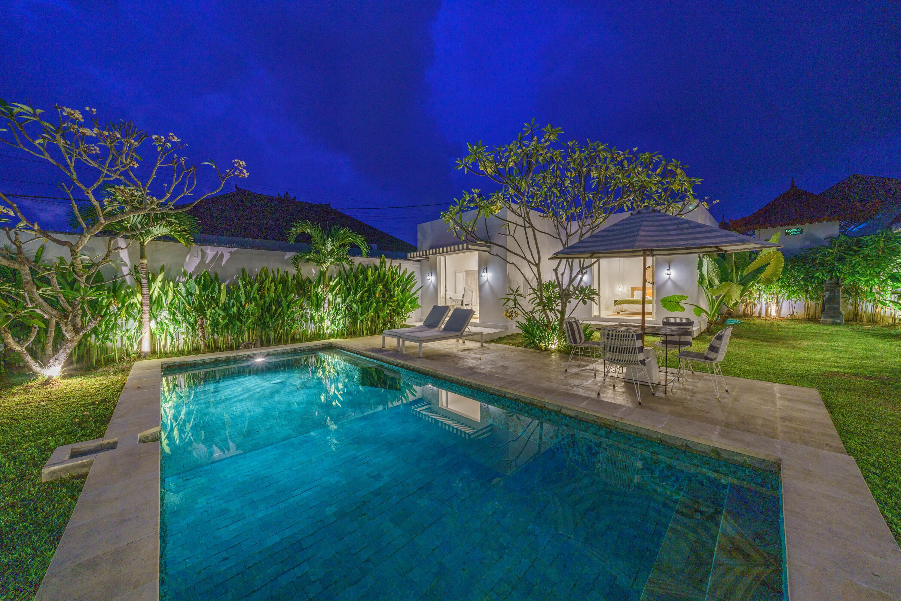 Villa Kelapa Putih