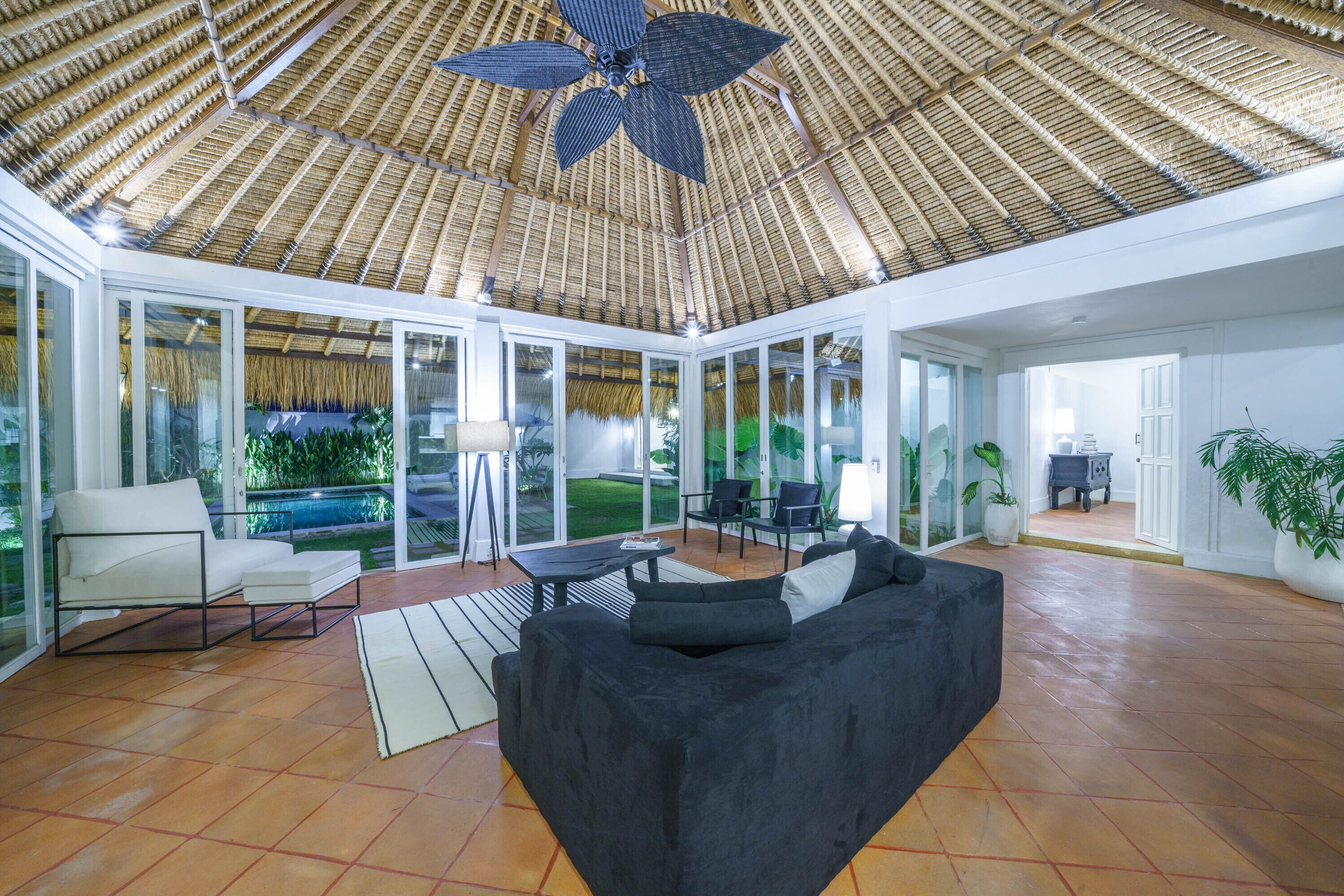 Villa Kelapa Putih