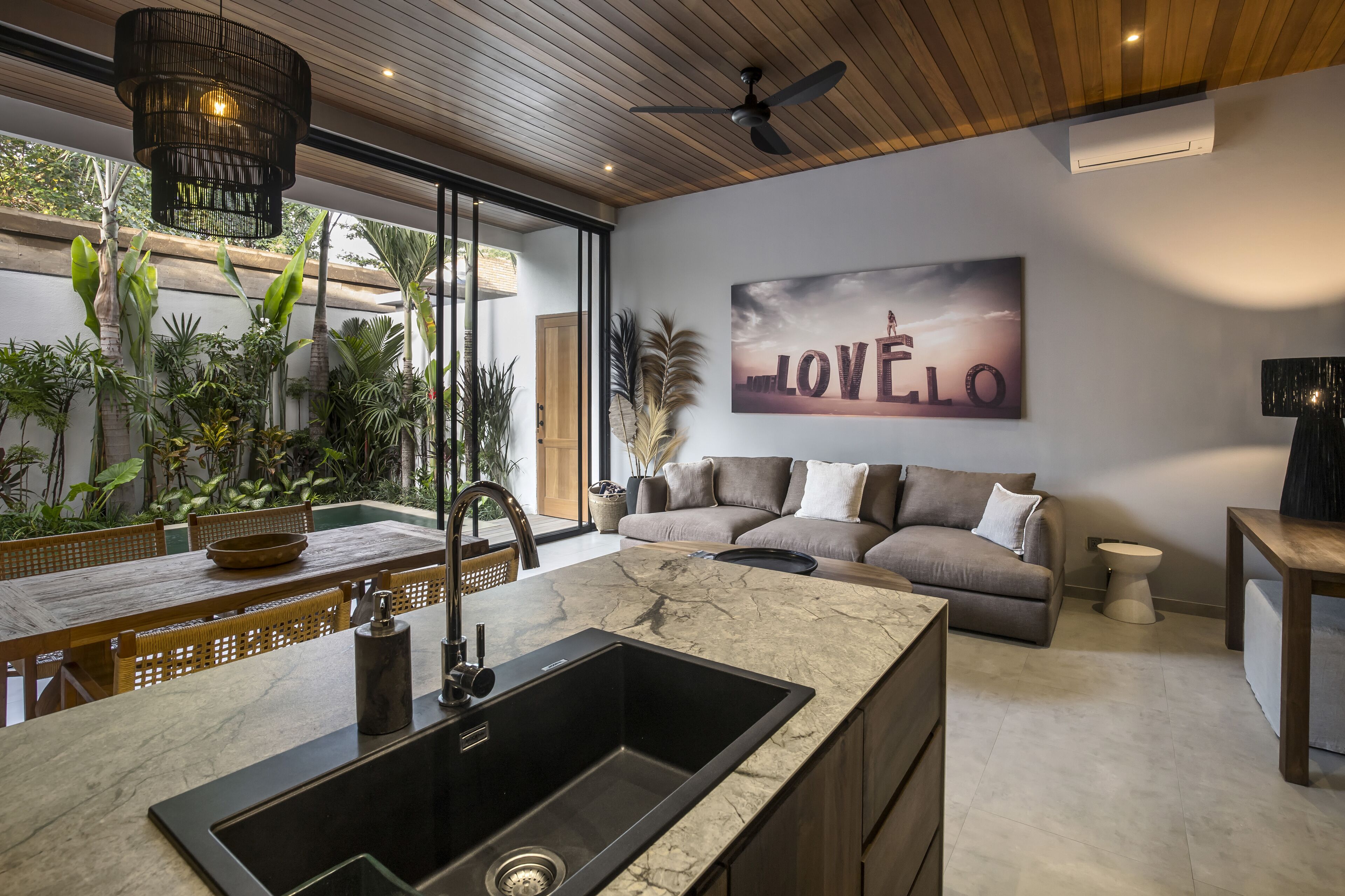 Villa Pereh by Alfred