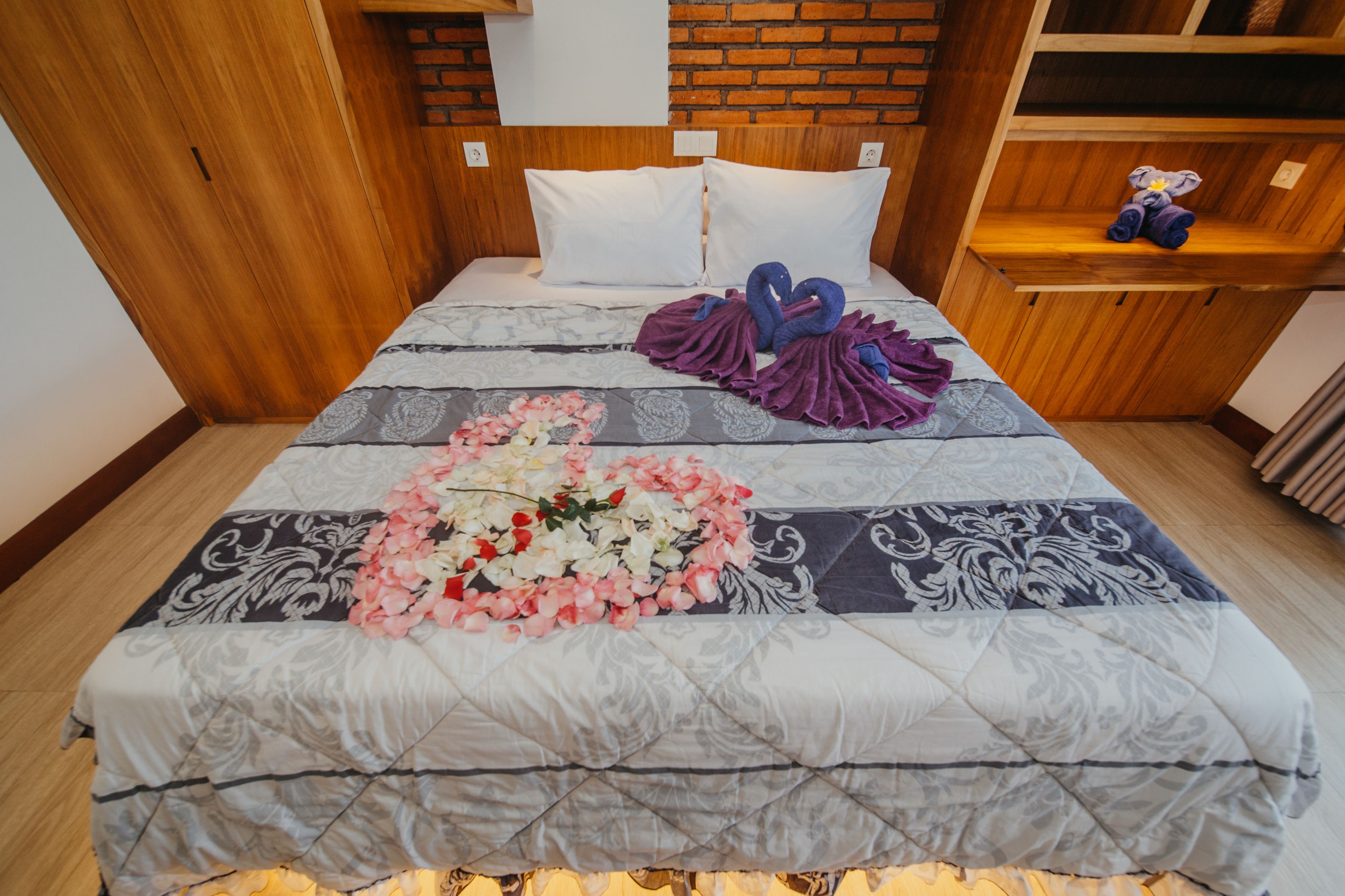 Kaen Apartments