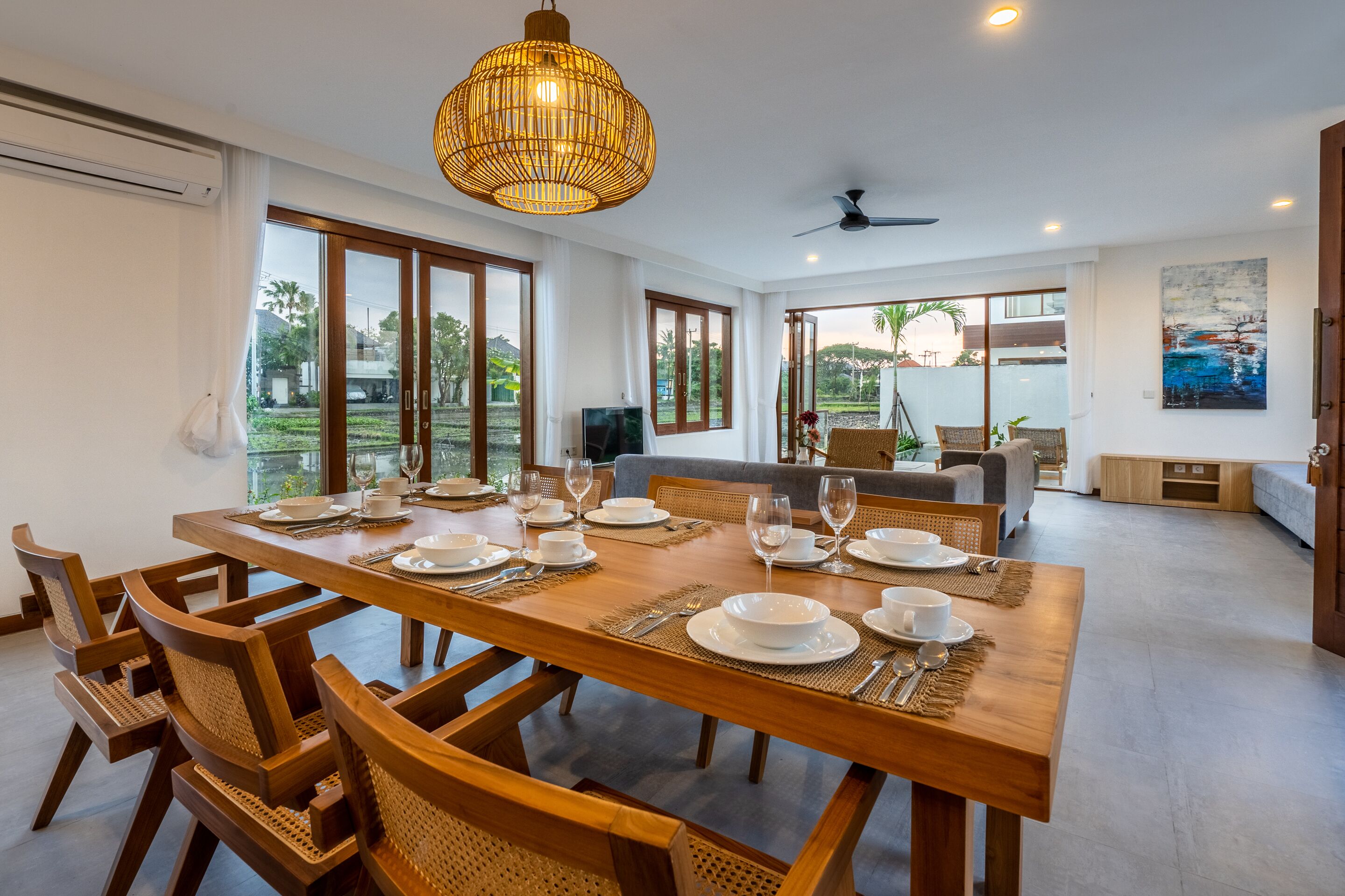 Om Cemagi Beach Villa