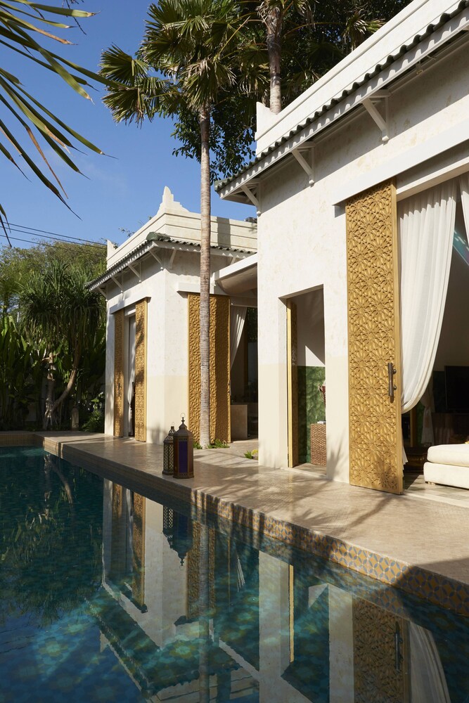 POEM Private Pool Villa