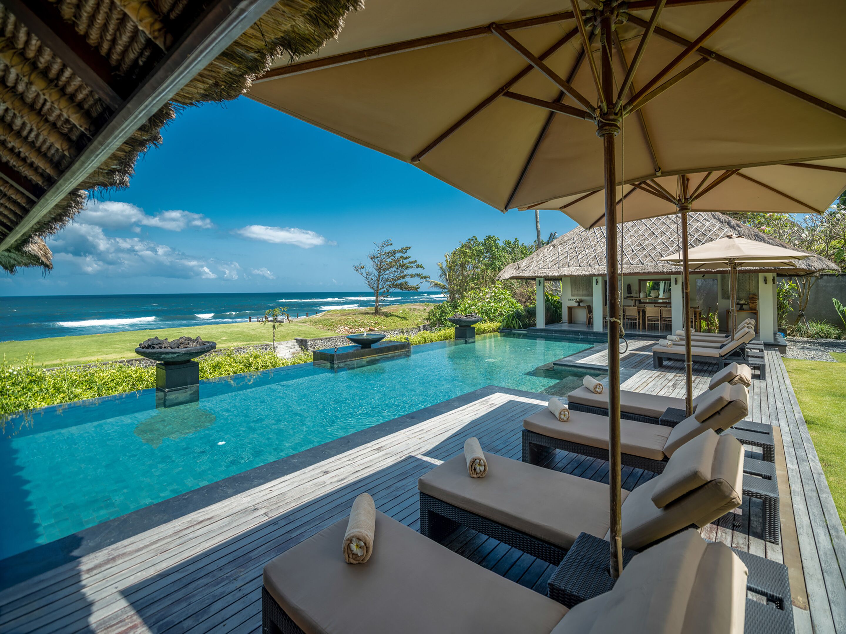 Seseh Beach Villas