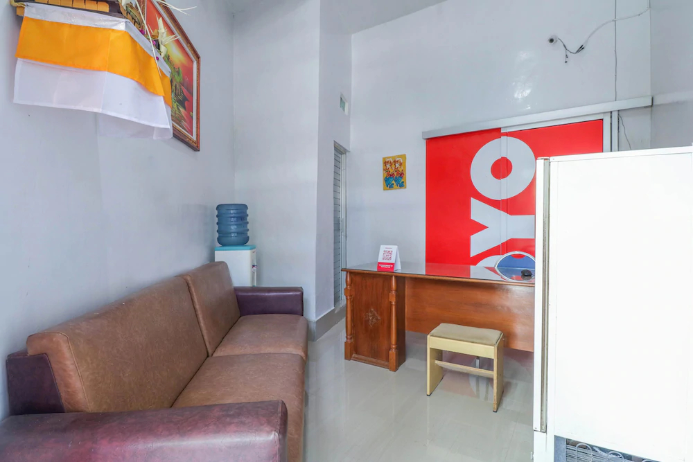 Gusti Residence by OYO Rooms