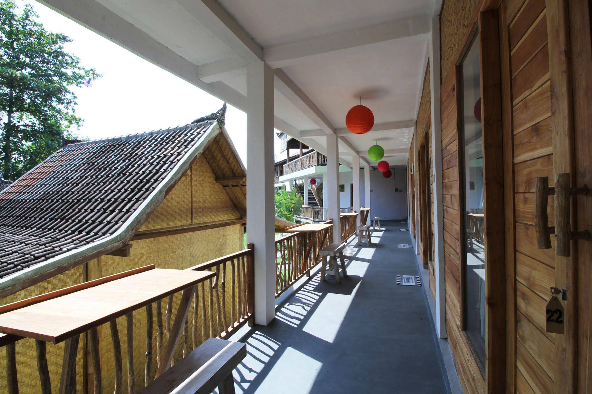 Warung and Guest House Surya Abadi