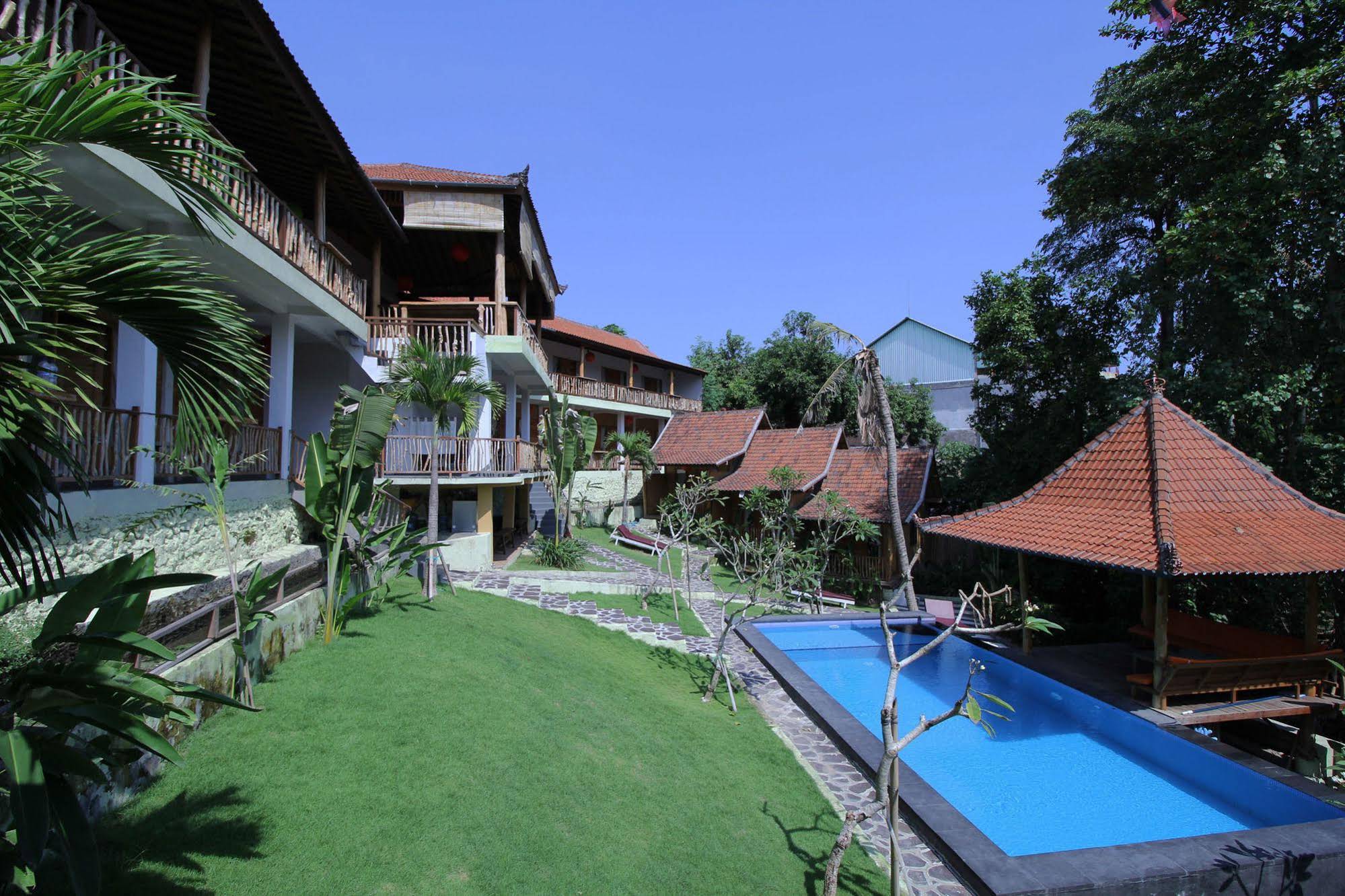 Warung and Guest House Surya Abadi
