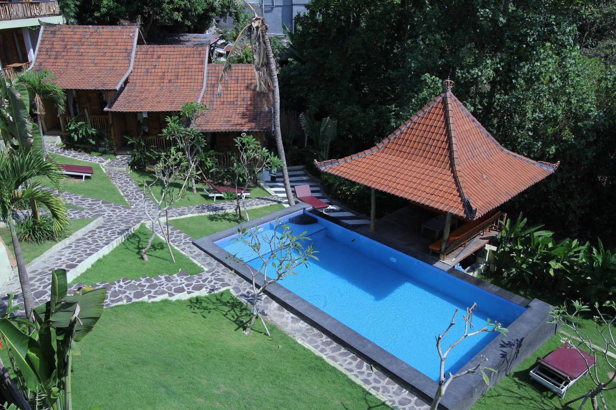 Warung and Guest House Surya Abadi