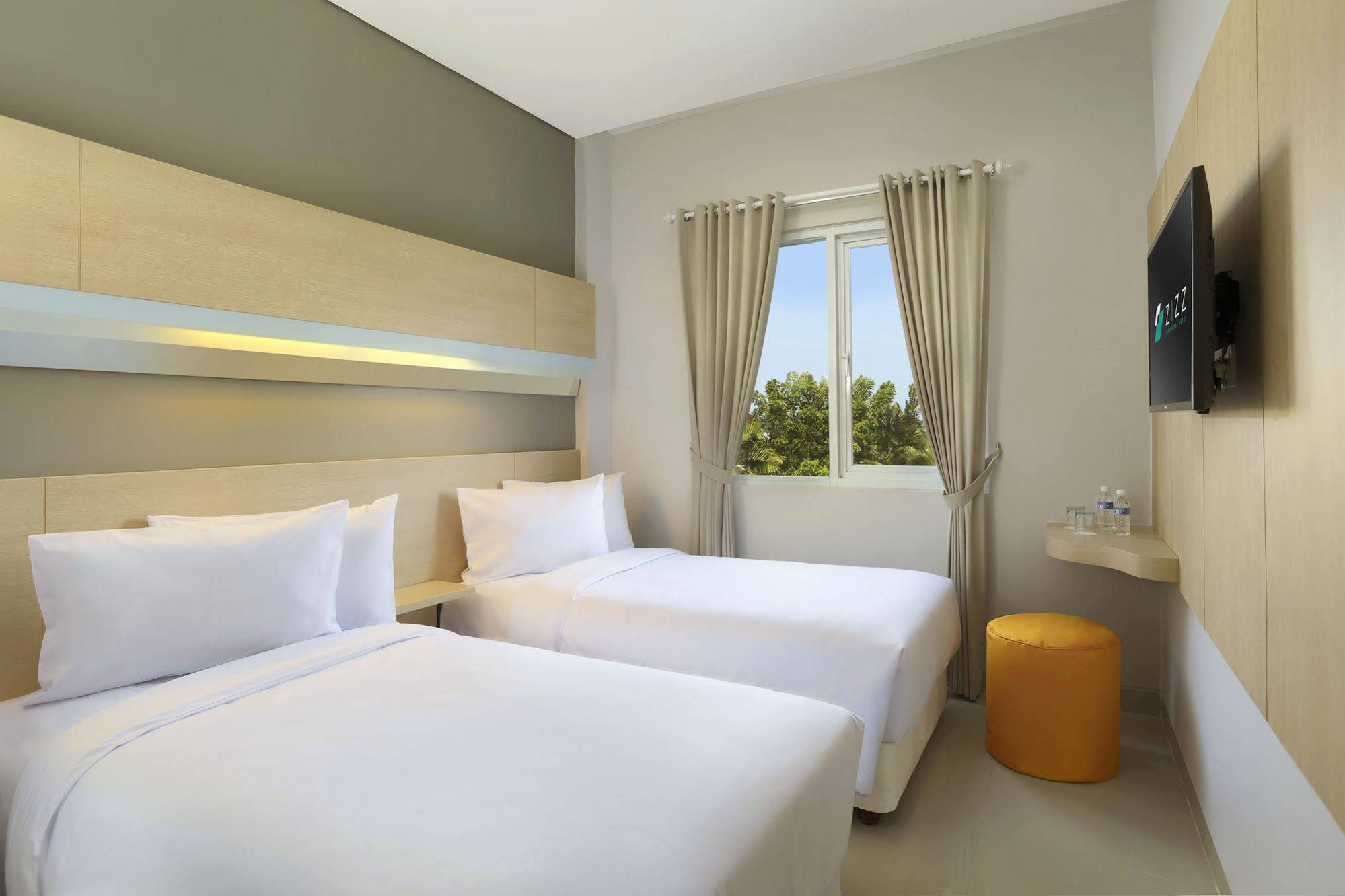 Zizz Convention Hotel