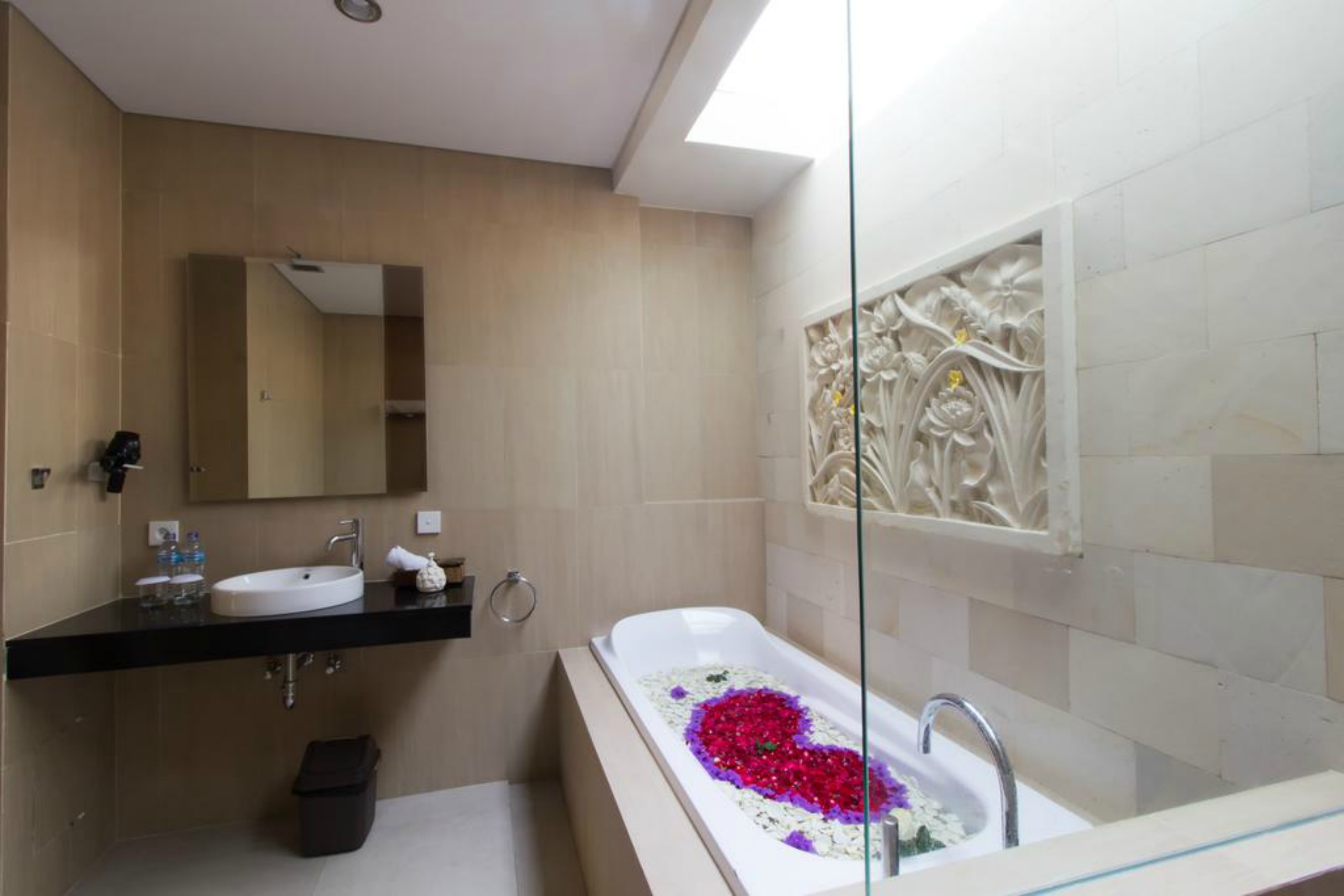 Abian Harmony Hotel-Restaurant-Spa