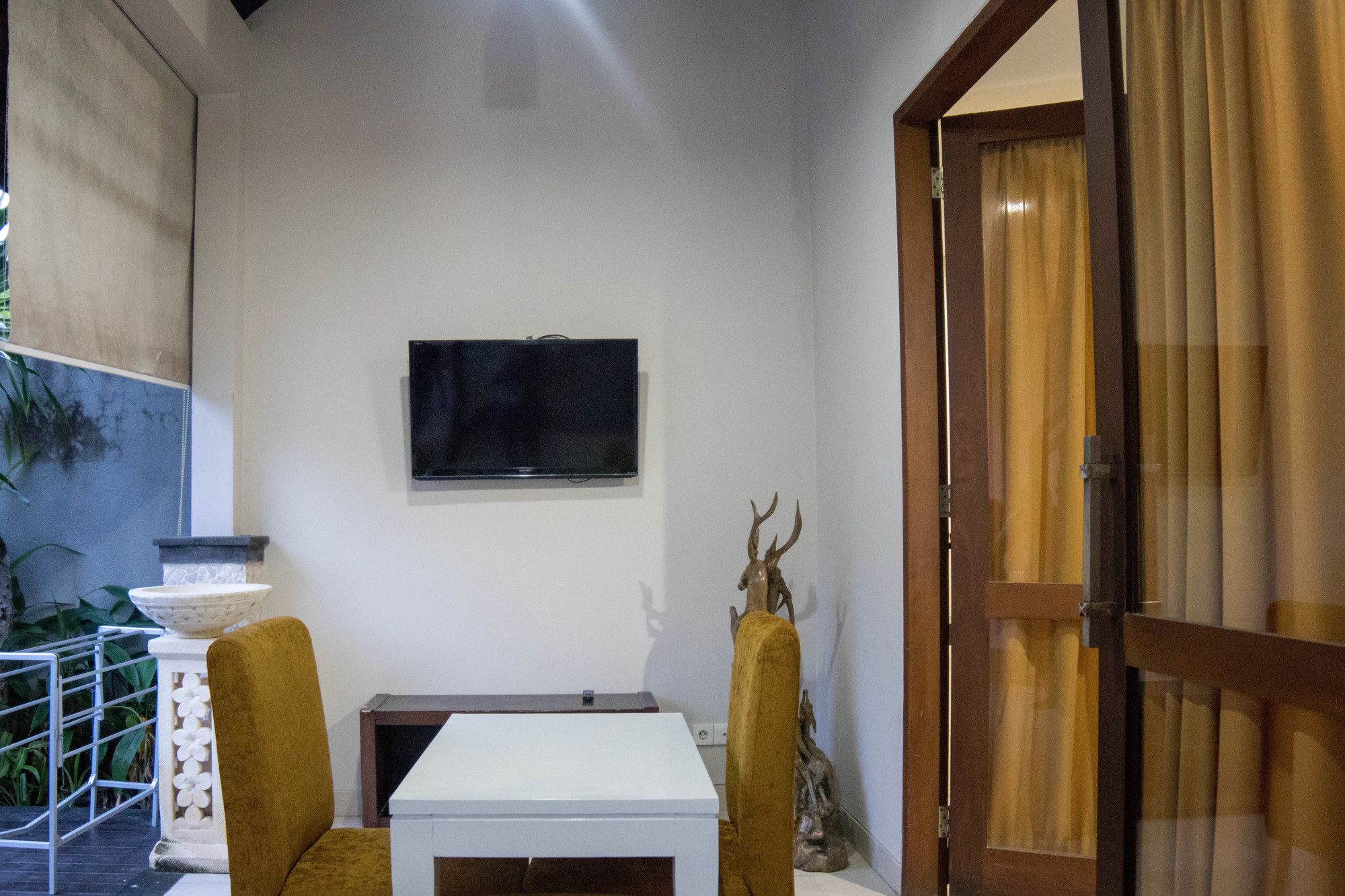 Abian Residence
