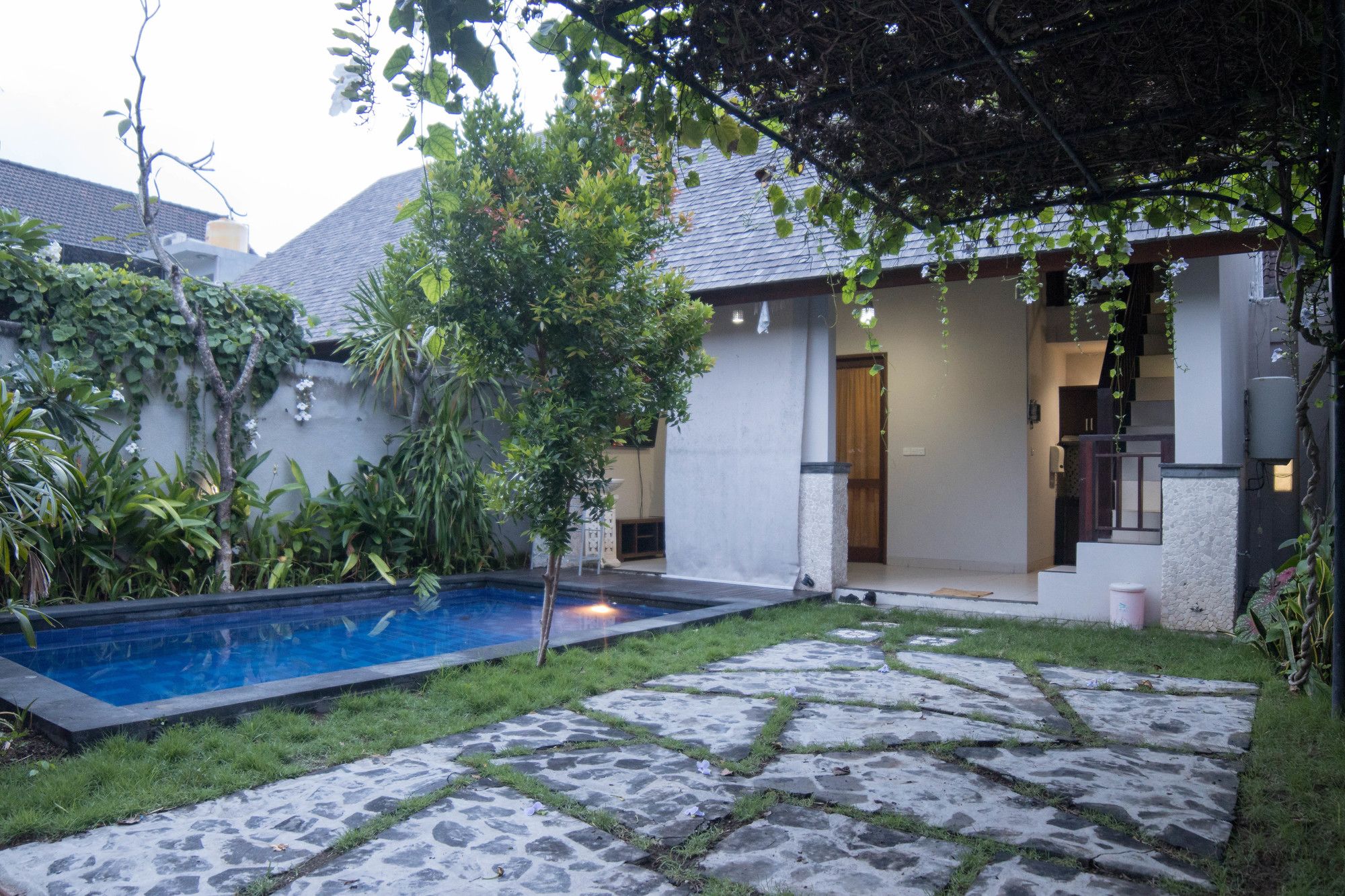 Abian Residence
