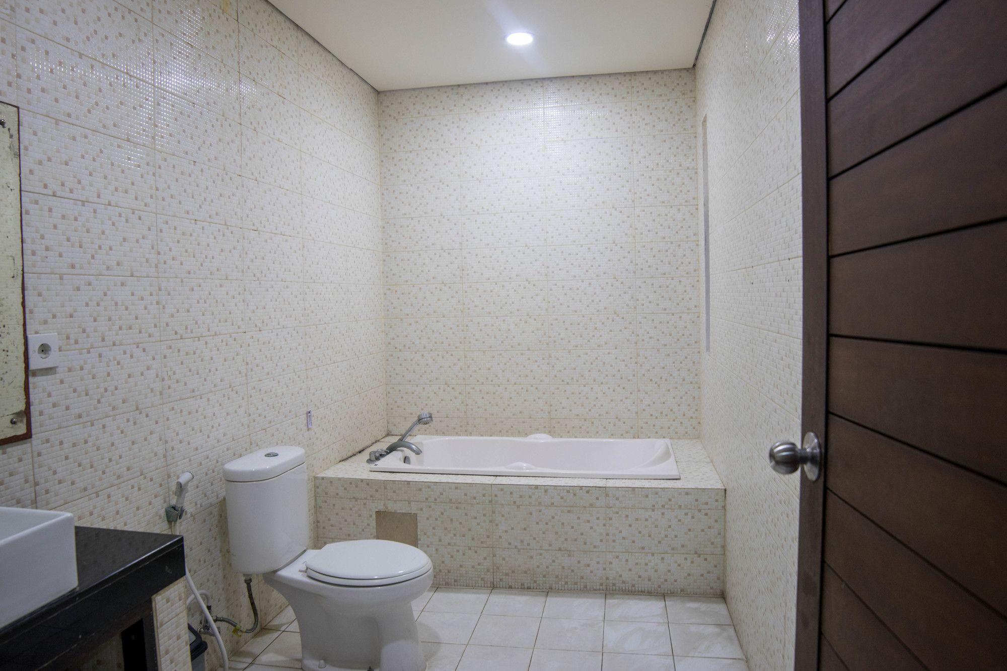 Abian Residence