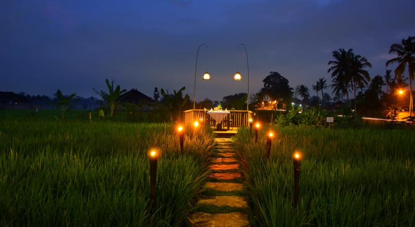 Alam Puisi Villa