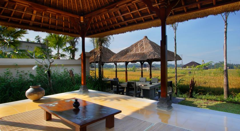 Alam Puisi Villa