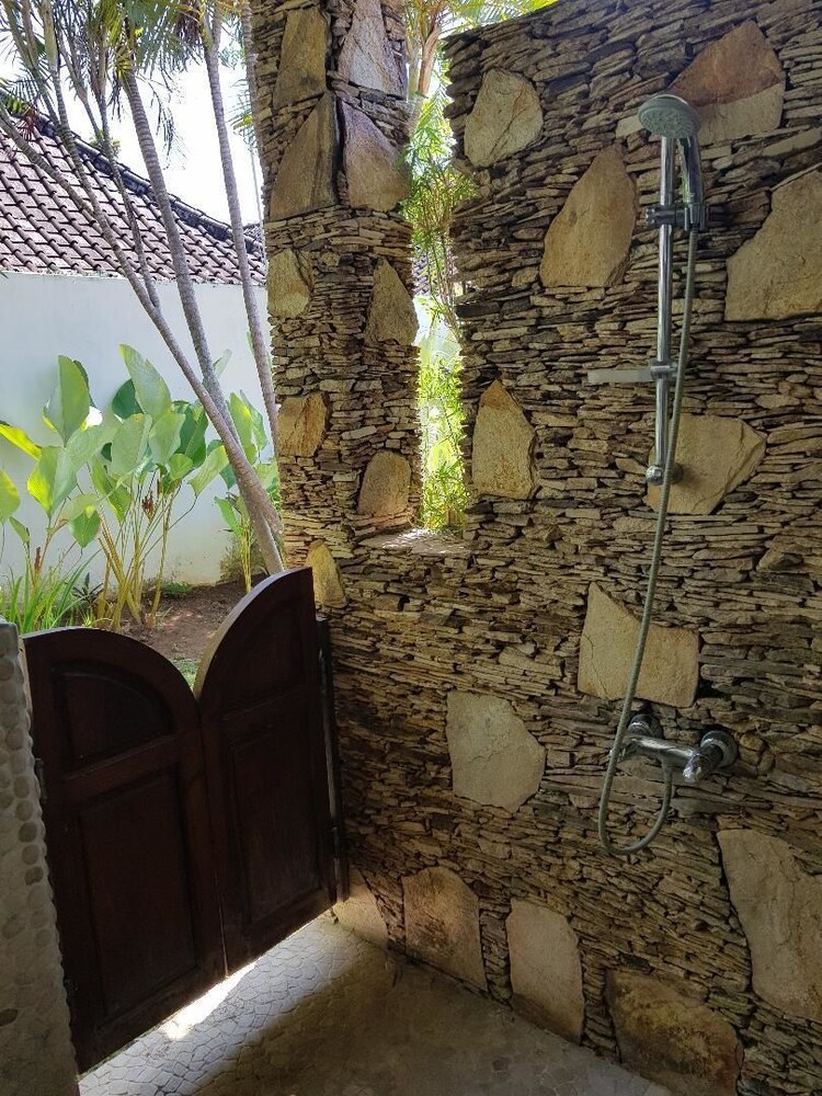 Andrea Villas & Suites