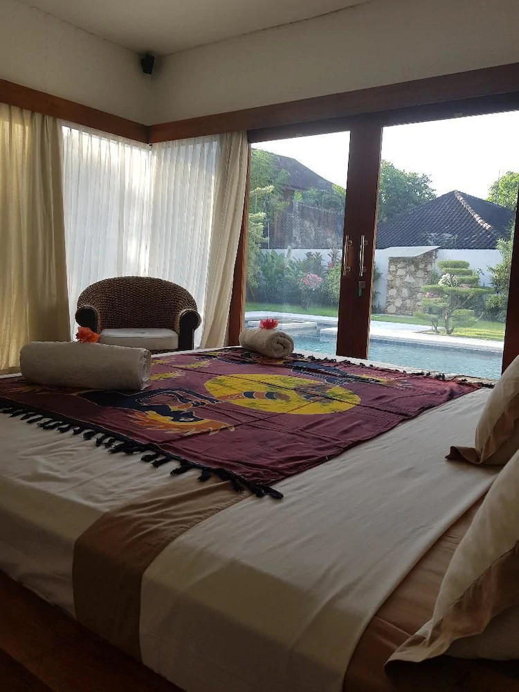 Andrea Villas & Suites