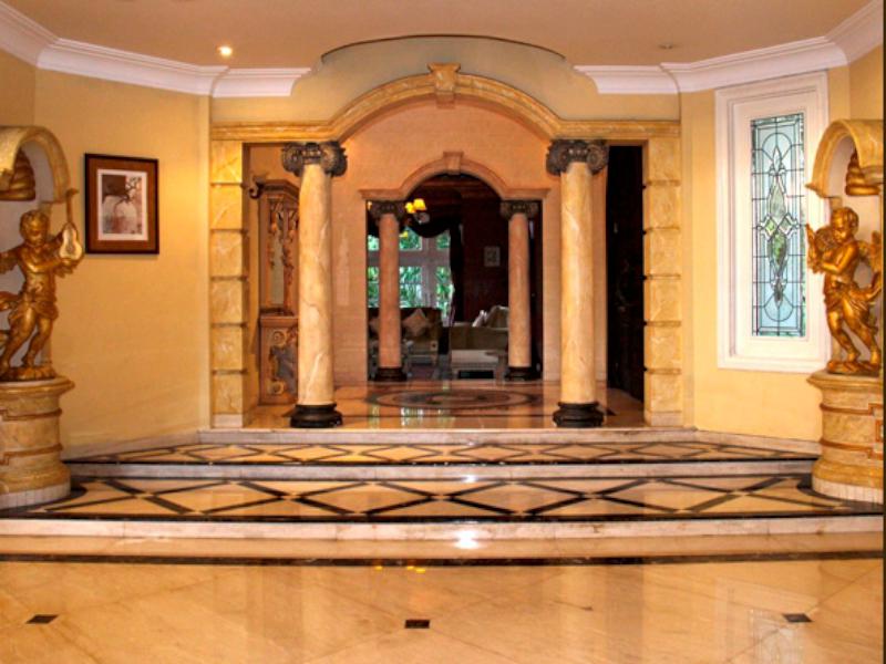 Bali Corner Residence