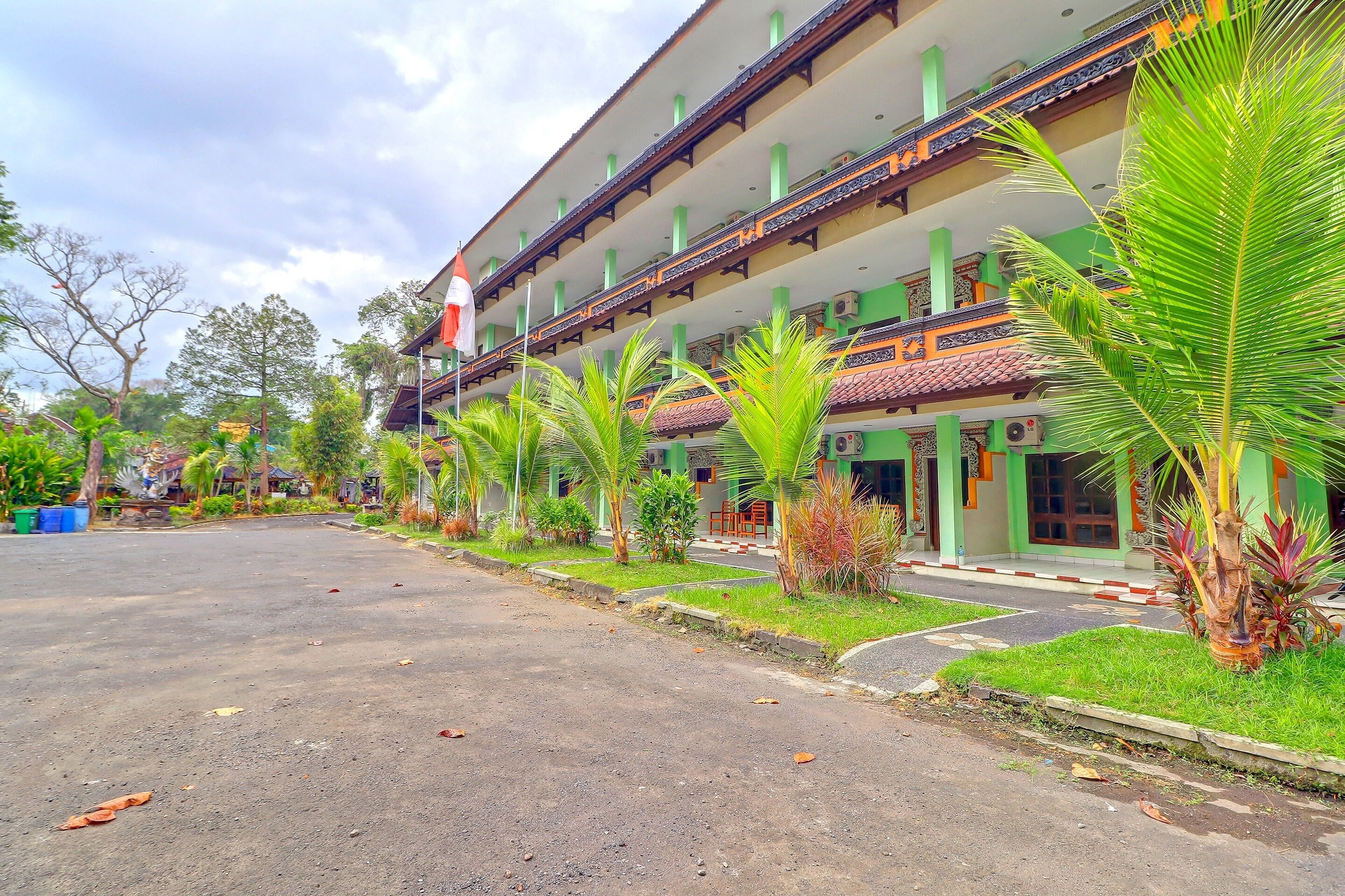 Batukaru Garden Hotel by OYO