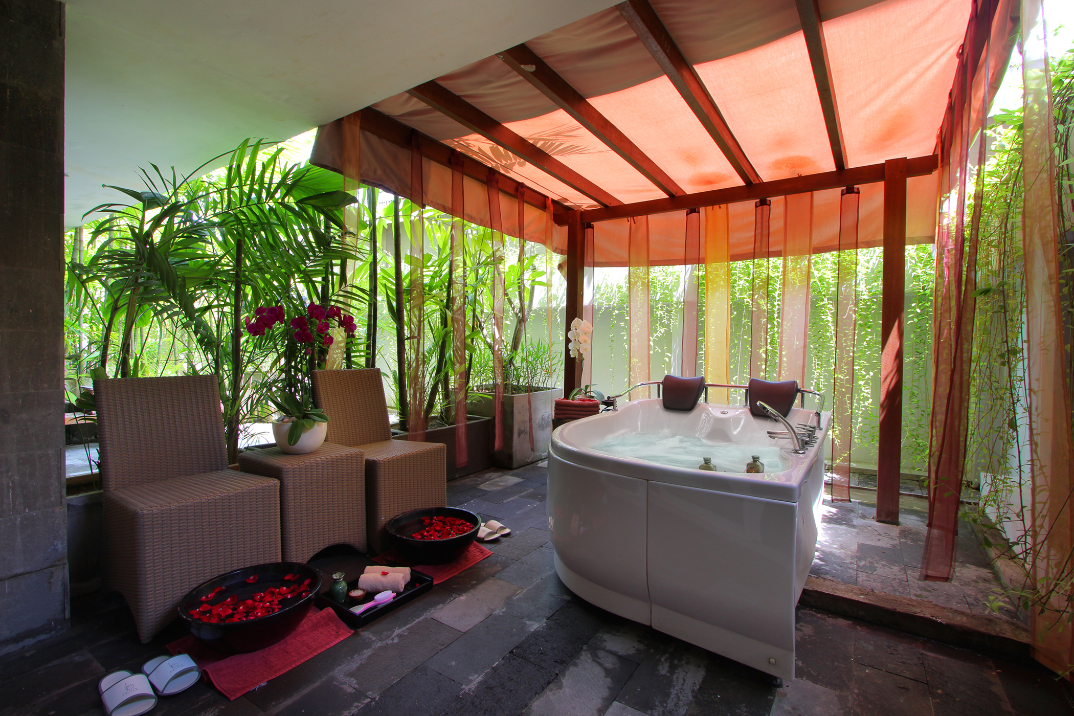 B Hotel Bali & Spa