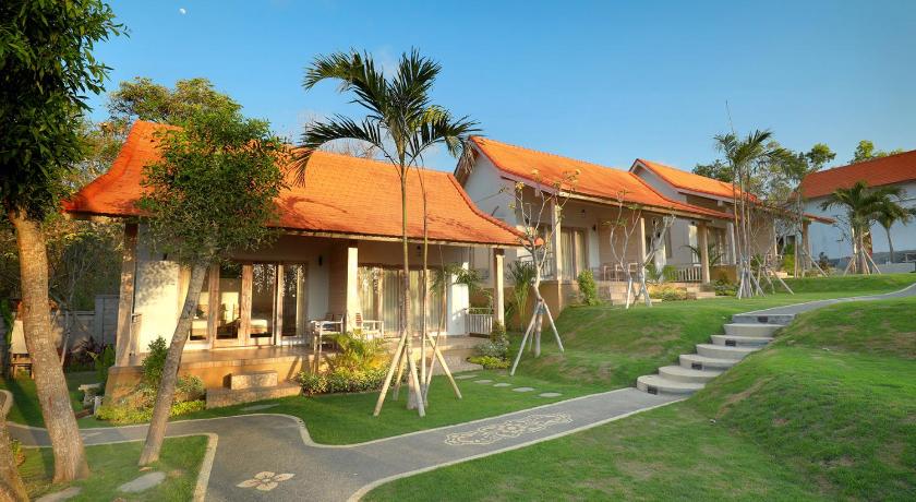 Bukal Sari Villas