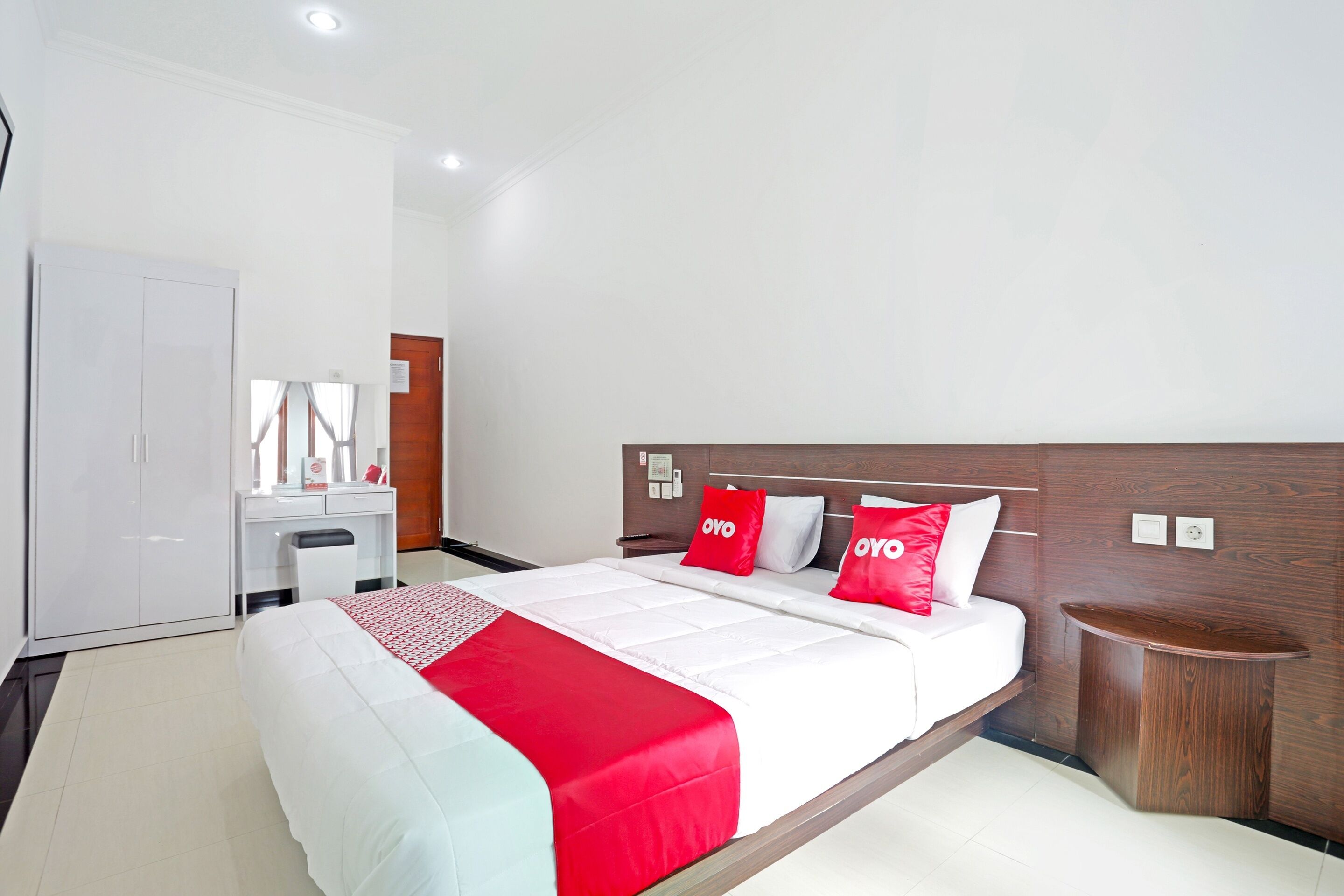 Cahaya Guest House by OYO