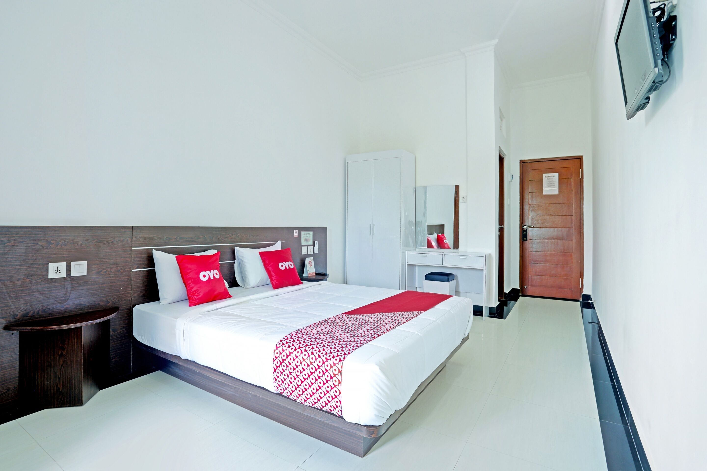 Cahaya Guest House by OYO