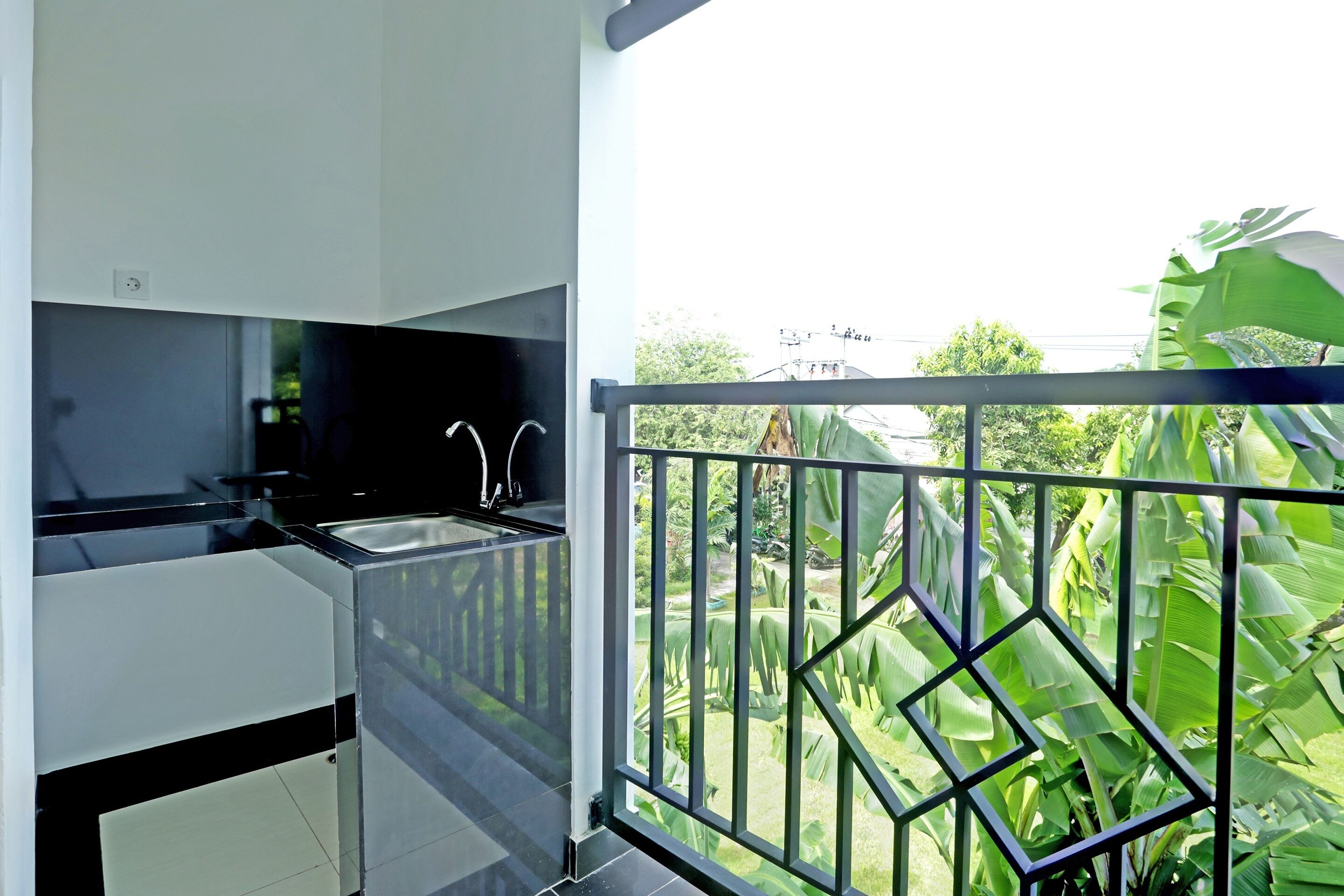 Cahaya Guest House by OYO