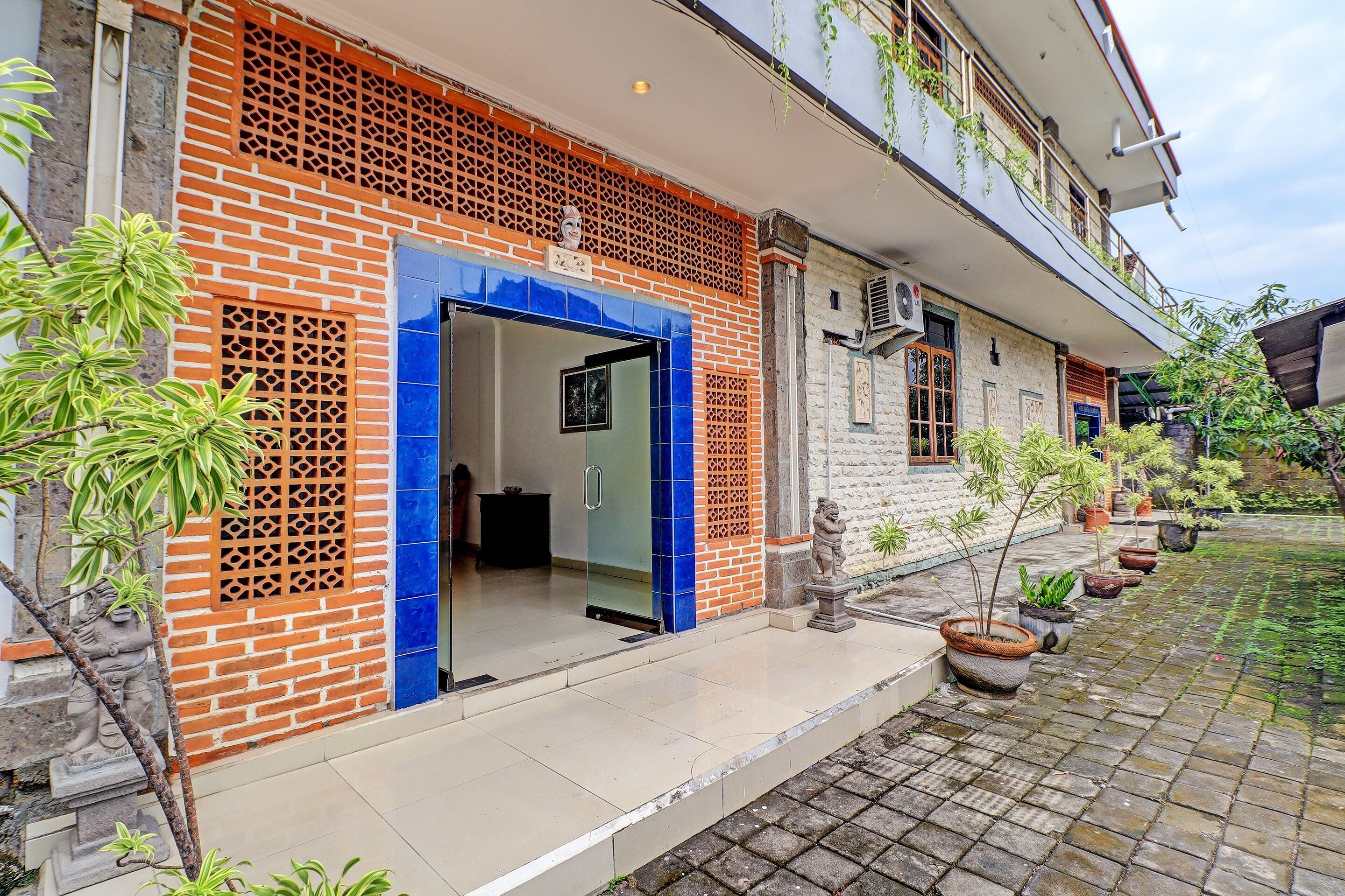 Capital O Hotel Kertha