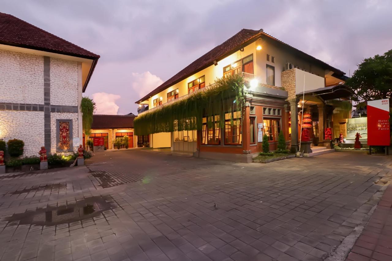 Catur Adi Putra by OYO Rooms