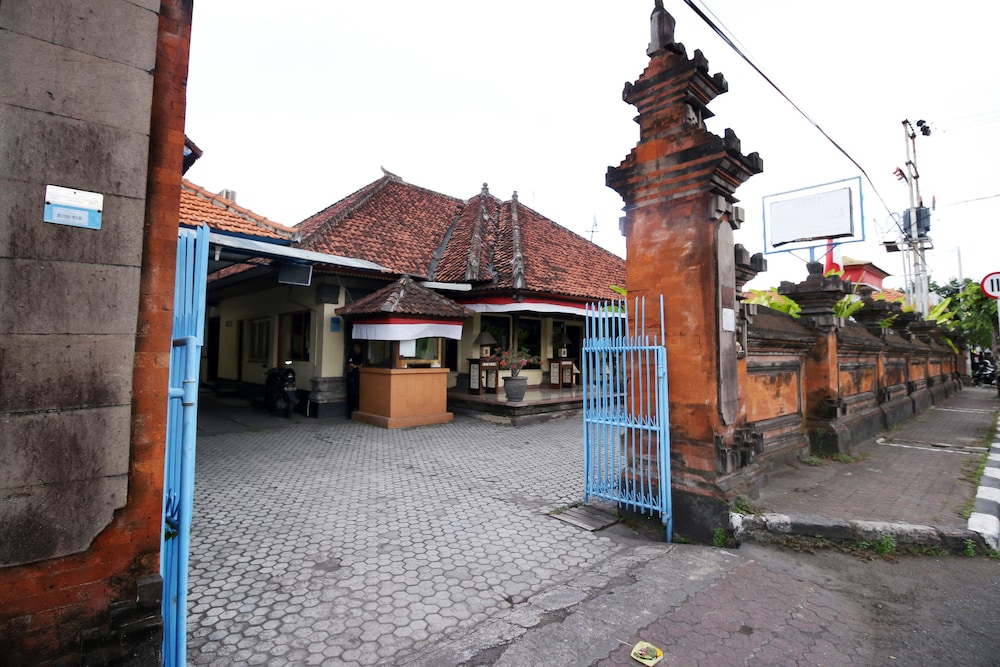 Darma Wisata by Airy