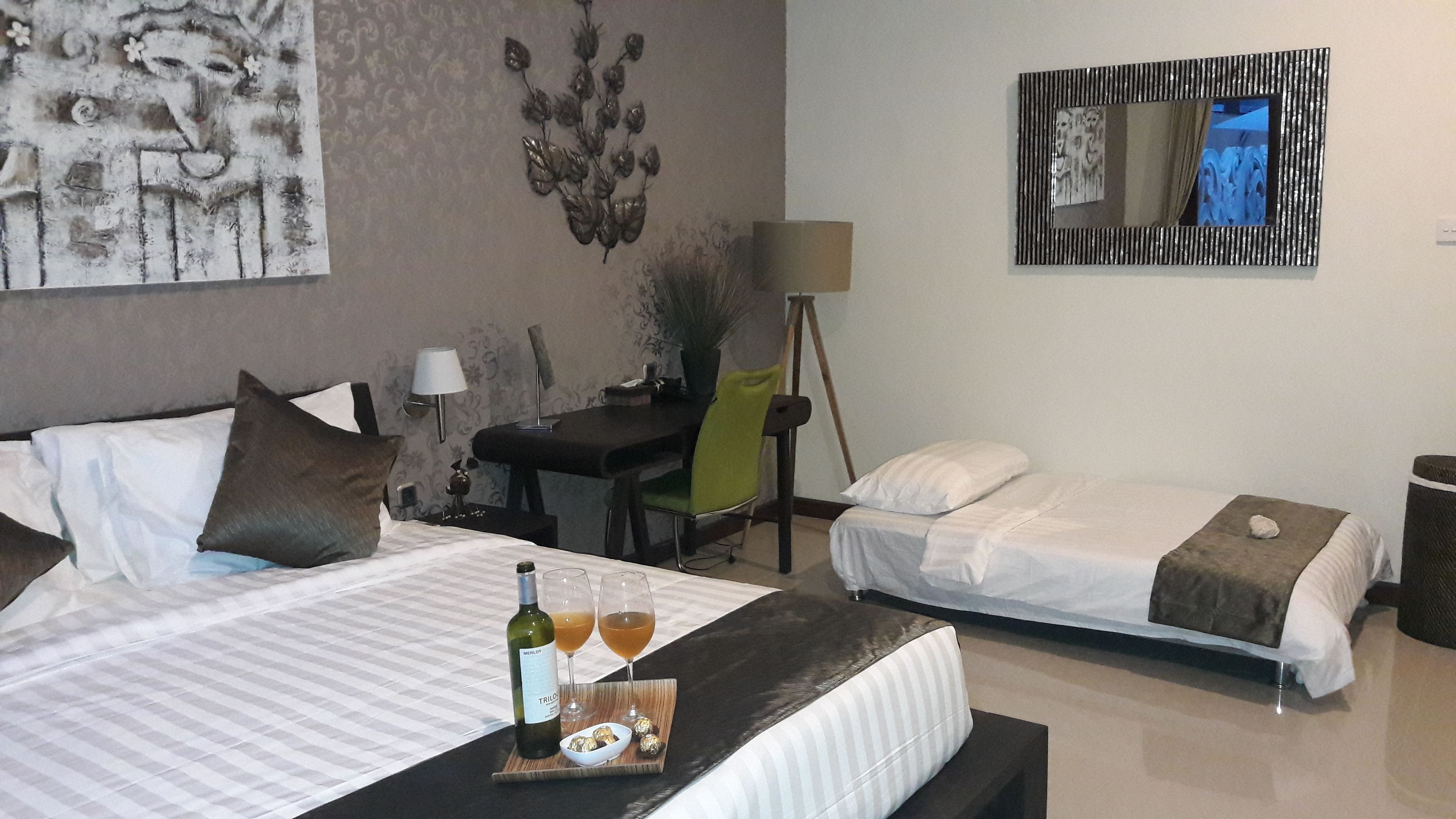 Exquisito Villa 2