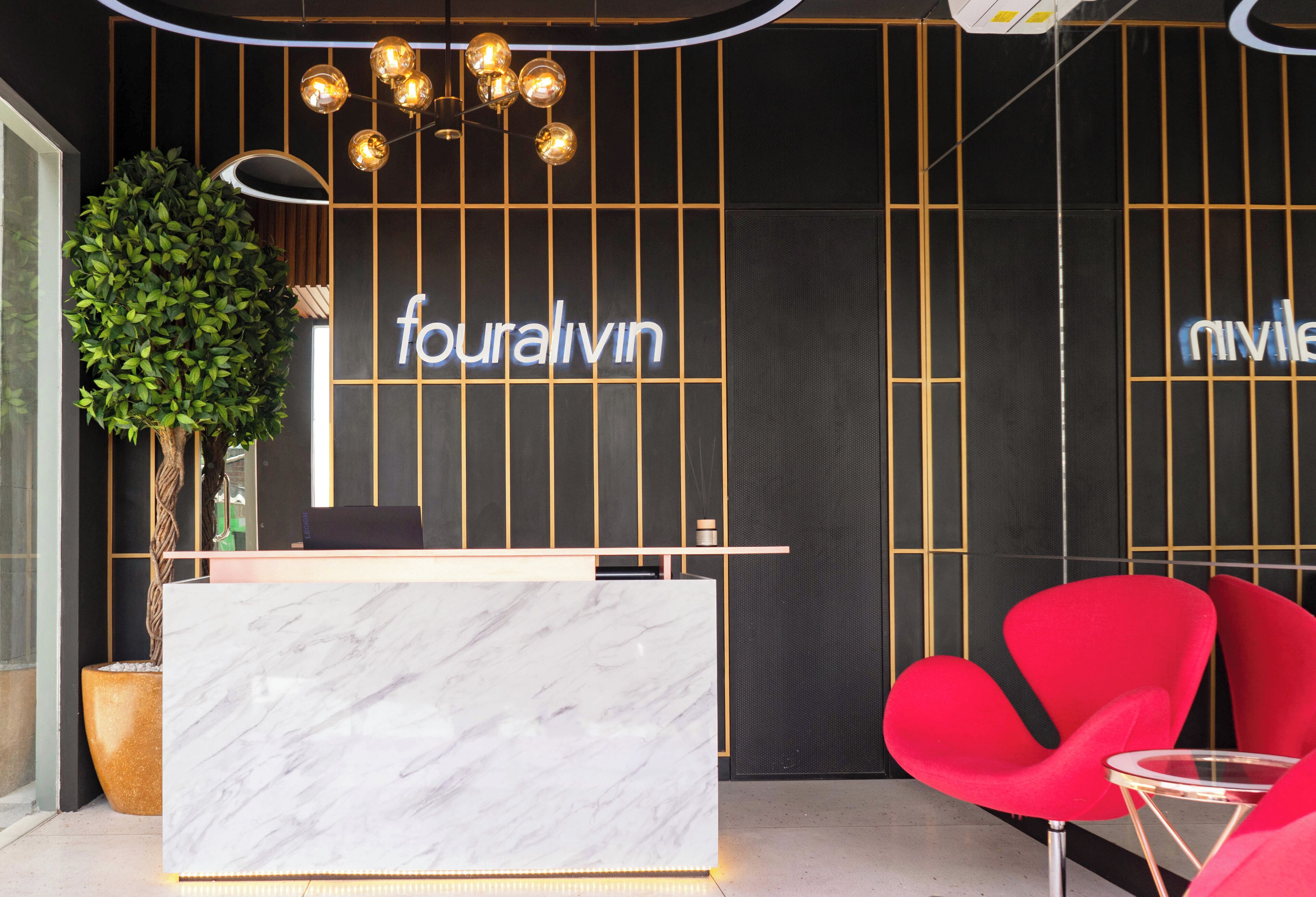 Fouralivin