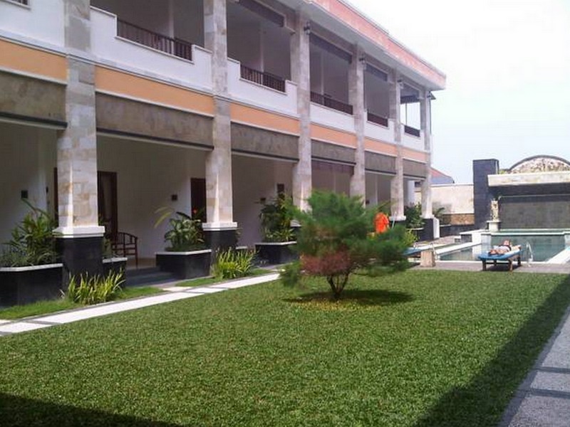 Grand City Inn