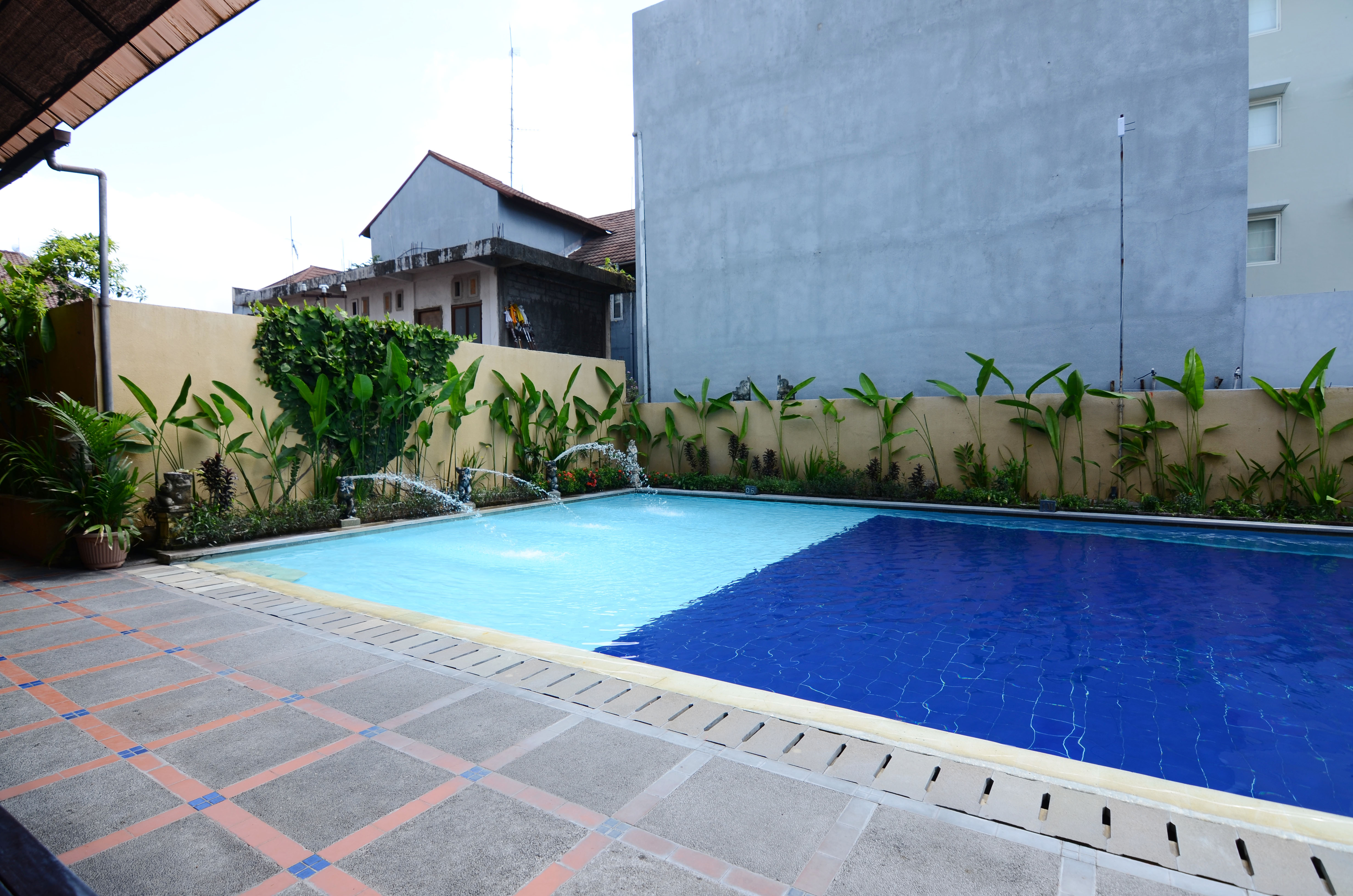 Grand Santhi