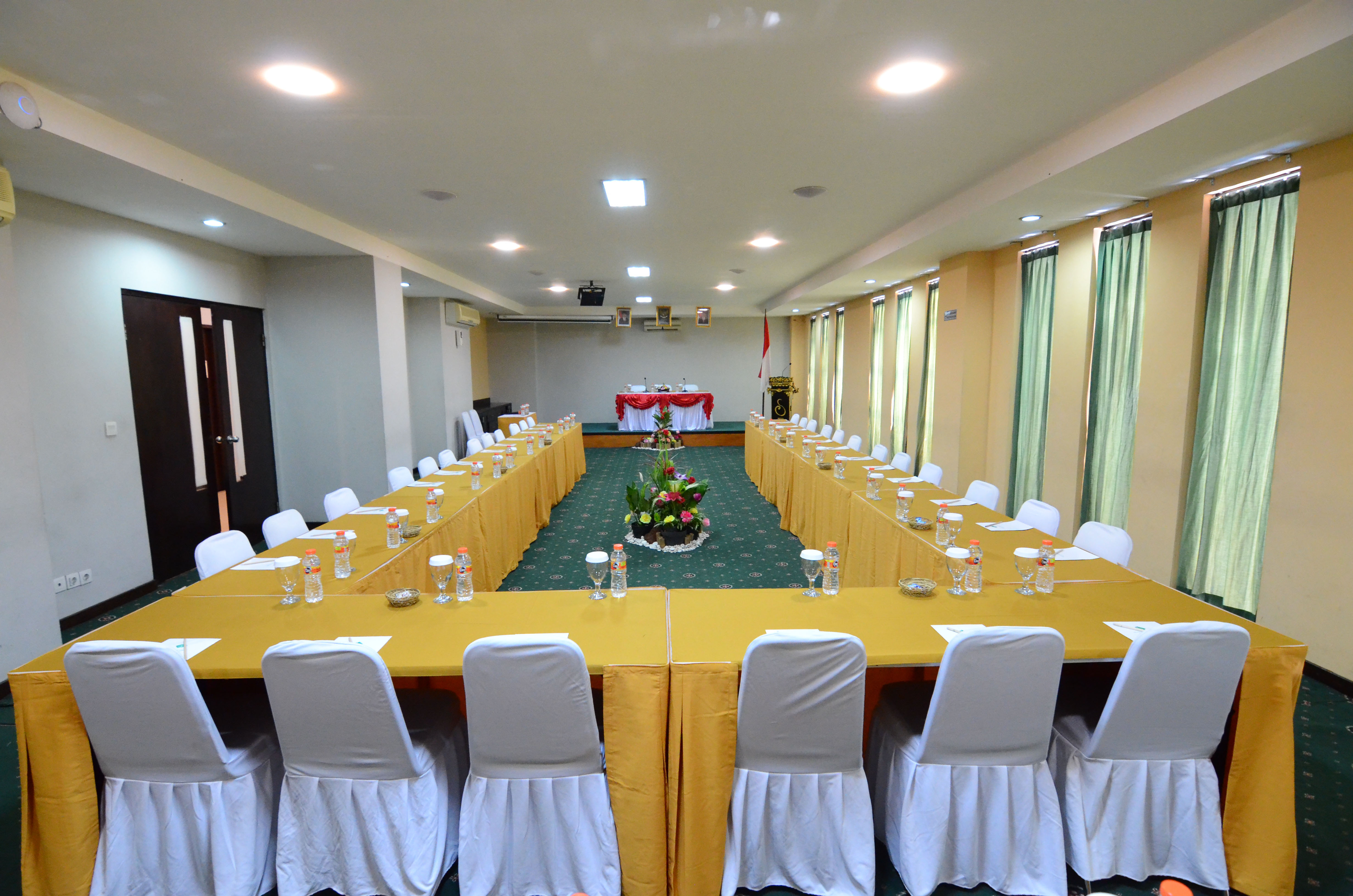 Grand Santhi