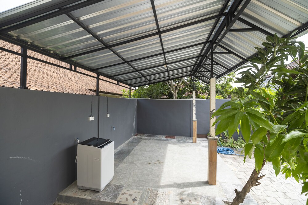 Griya Hita by OYO Rooms
