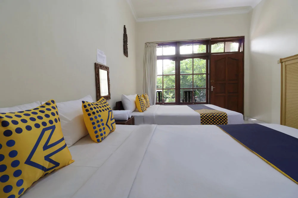 Hotel Aget Jaya Ii by OYO Rooms