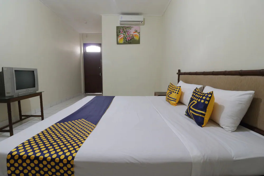Hotel Aget Jaya Ii by OYO Rooms