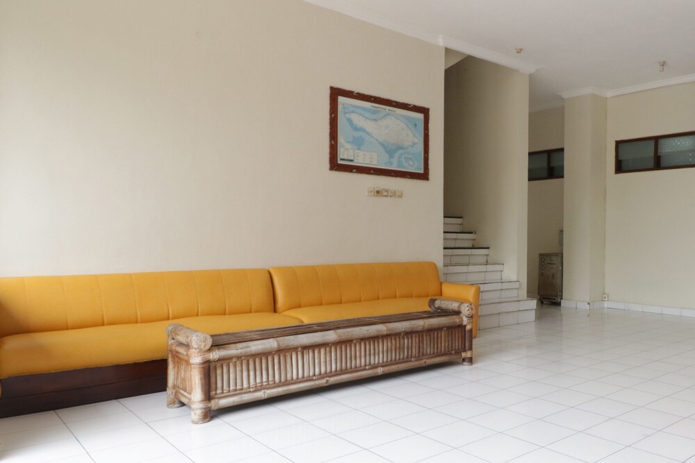 Hotel Aget Jaya Ii by OYO Rooms