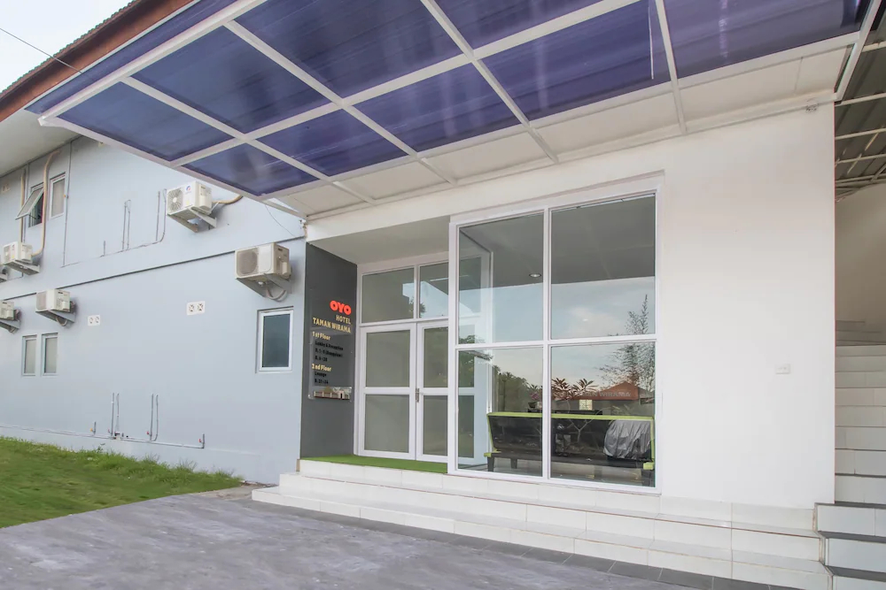 Hotel Taman Wirama by OYO Rooms