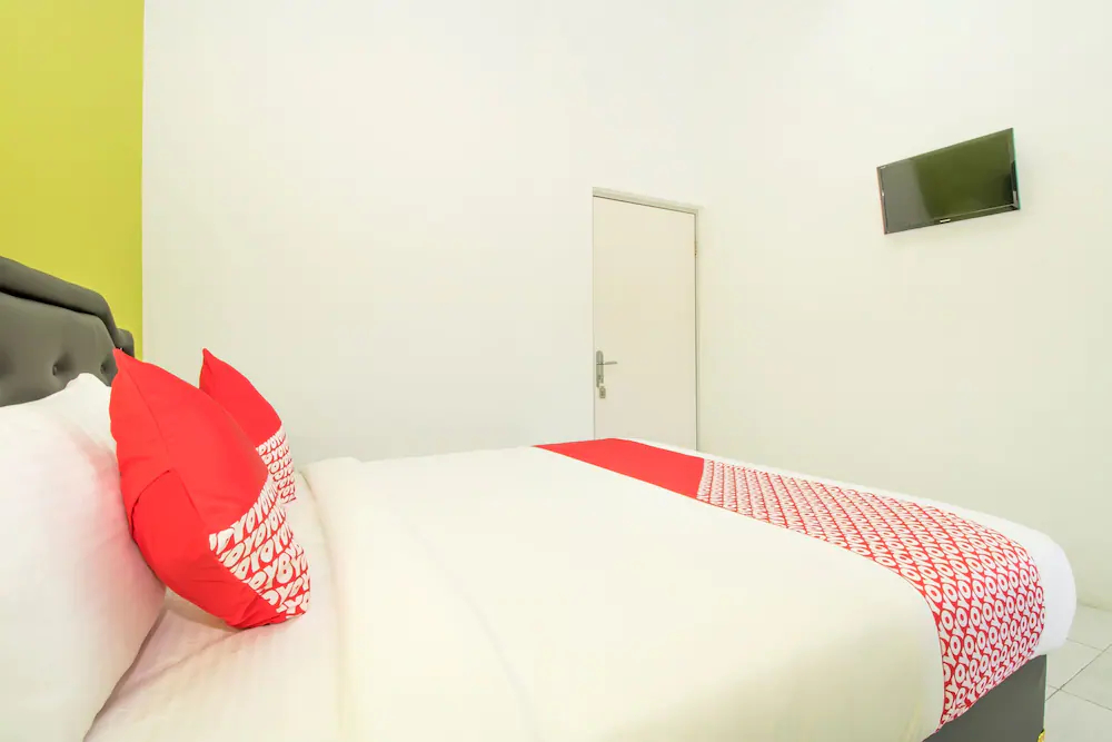 Hotel Taman Wirama by OYO Rooms