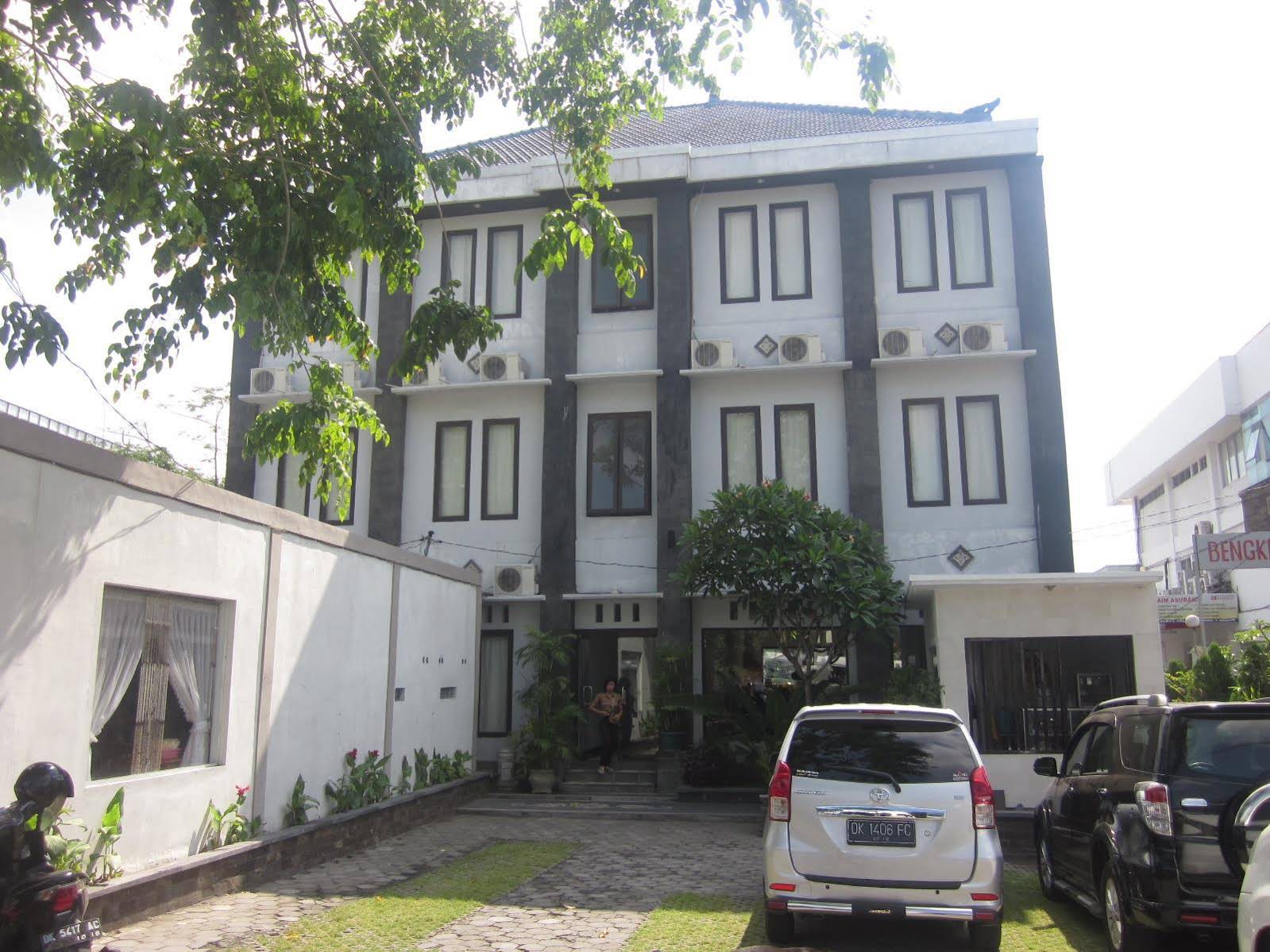 OYO 3156 Hotel Warta Dua