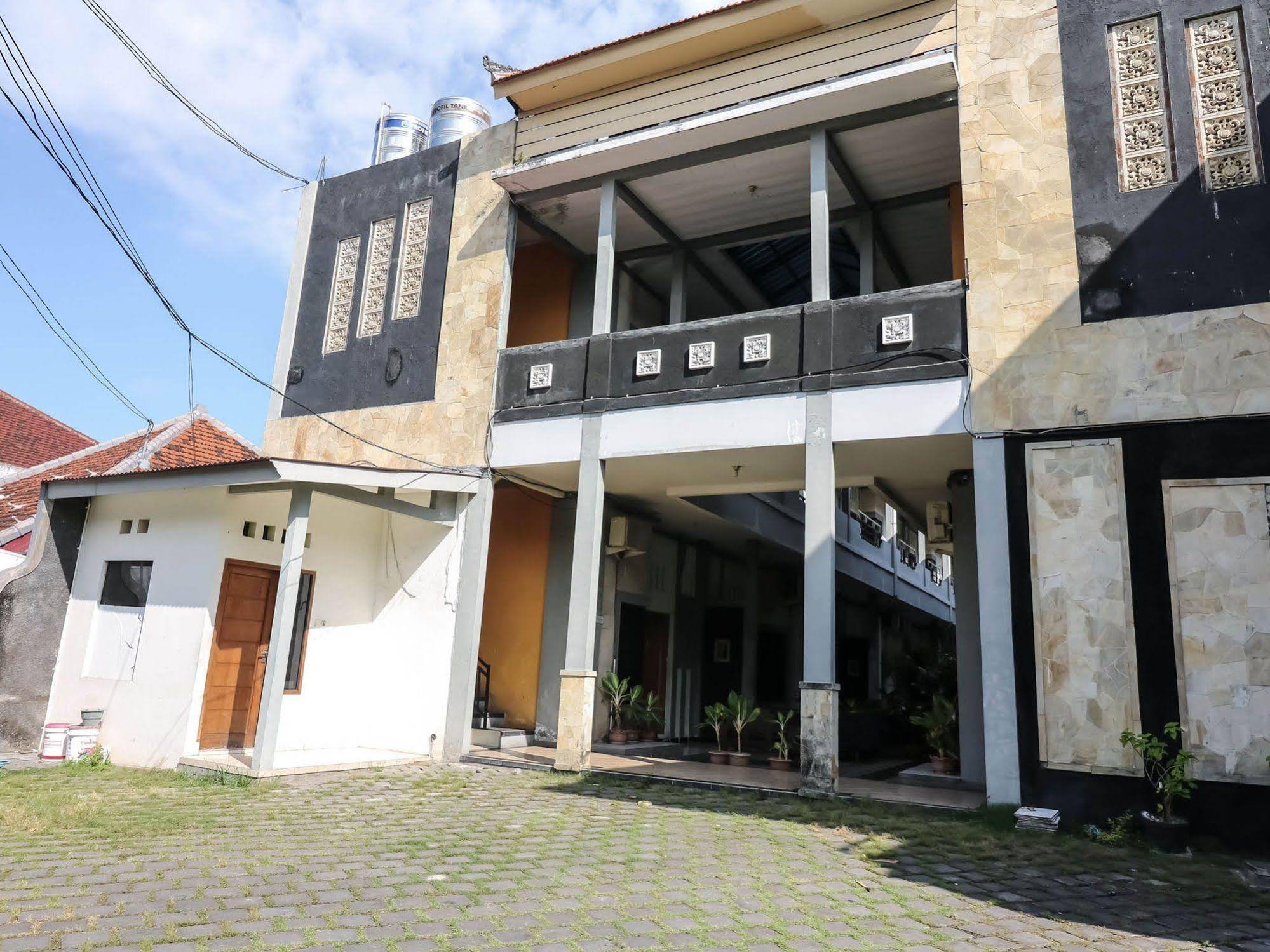 Super OYO 91495 Hotel Indah Residence