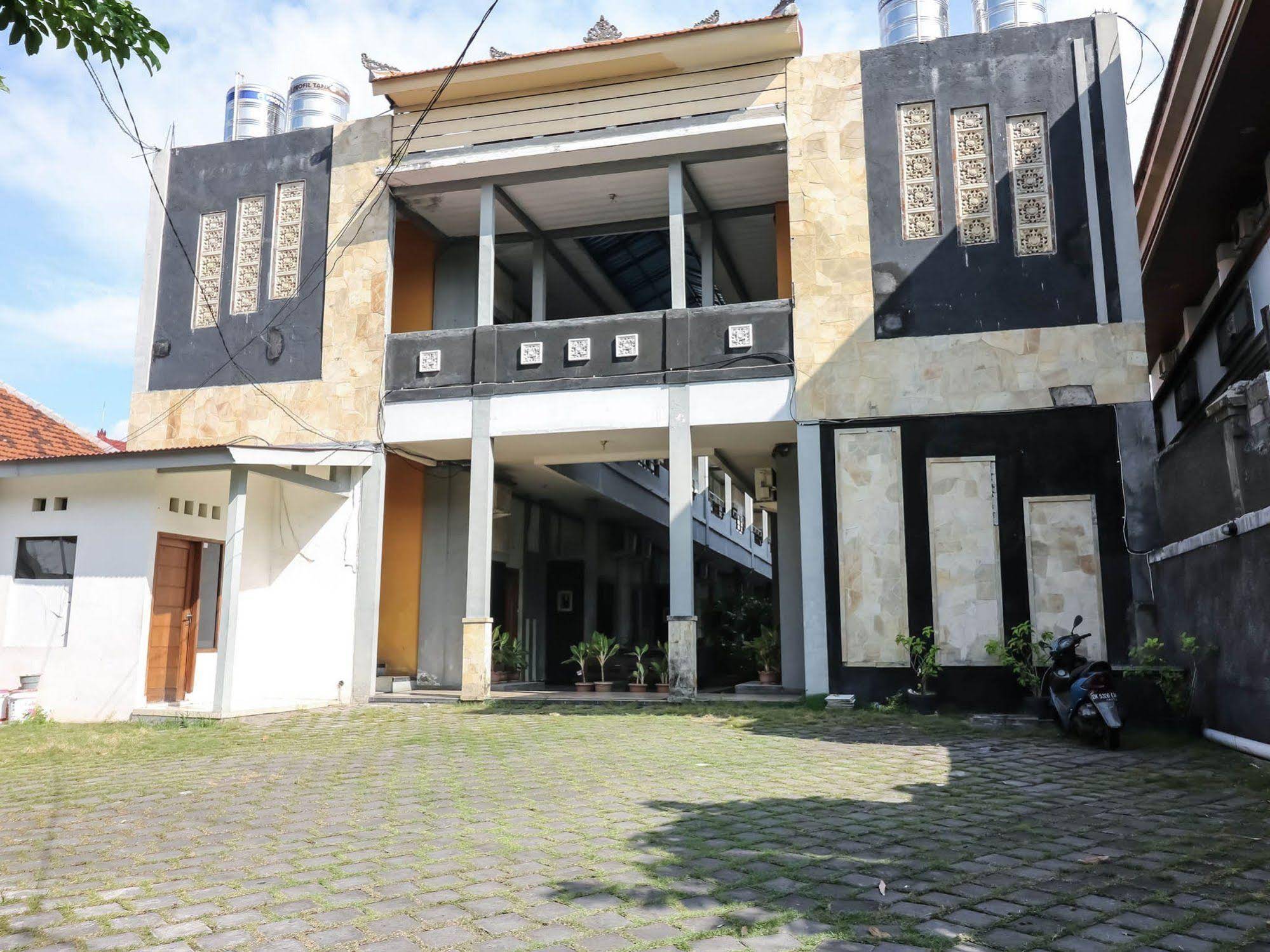 Super OYO 91495 Hotel Indah Residence